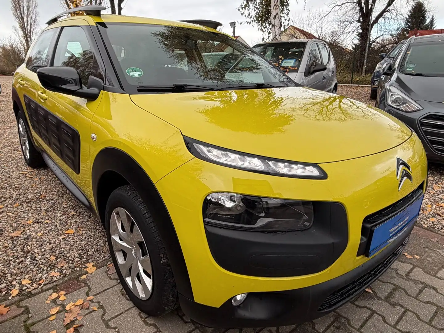 Citroen C4 Cactus Feel*Klima*SHZ*Kamera*84.TKM*TÜV NEU Gelb - 2