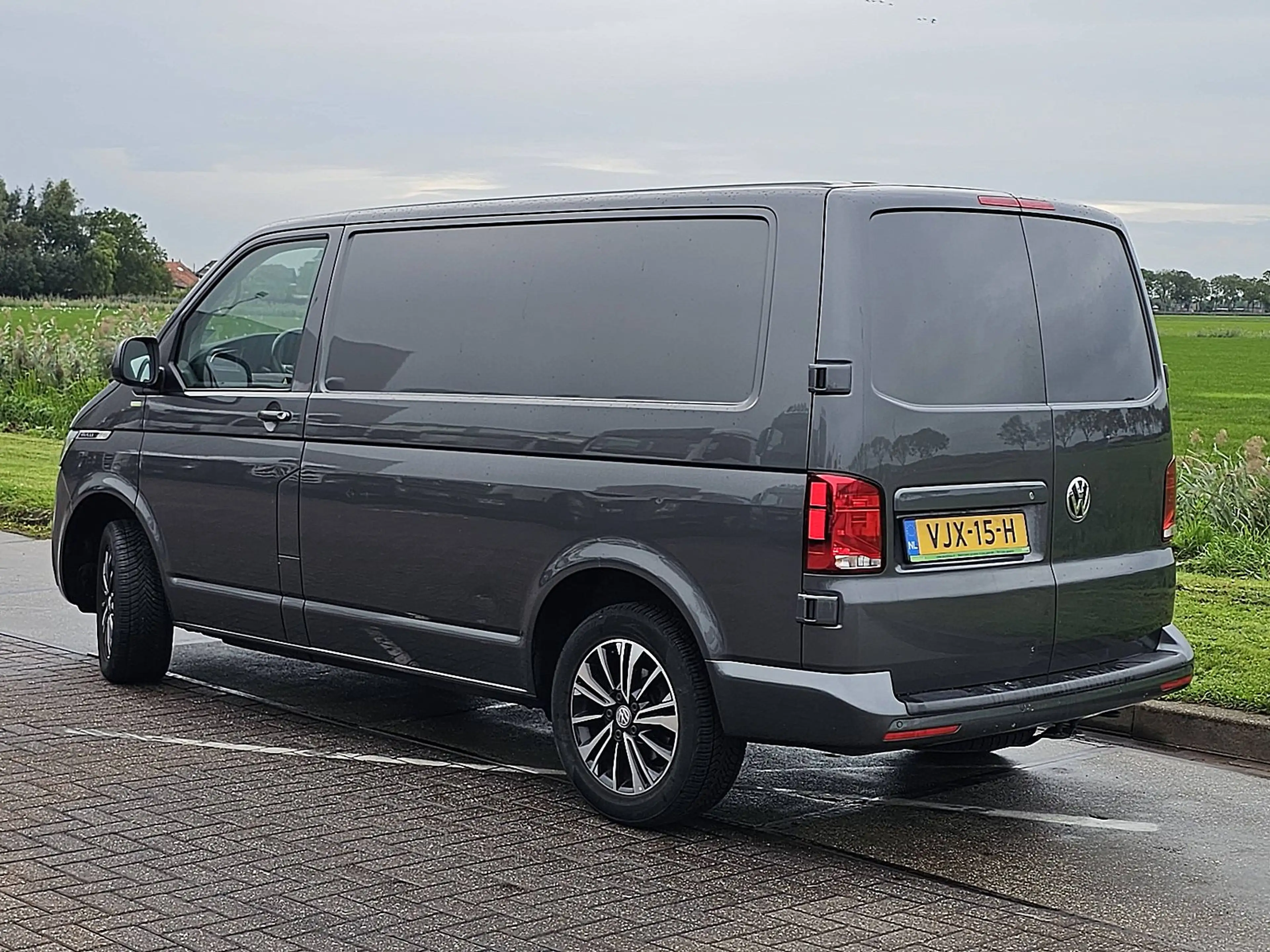 Volkswagen Transporter 2.0 TDI T6.1 BULLI LED NAP ! — photo 6