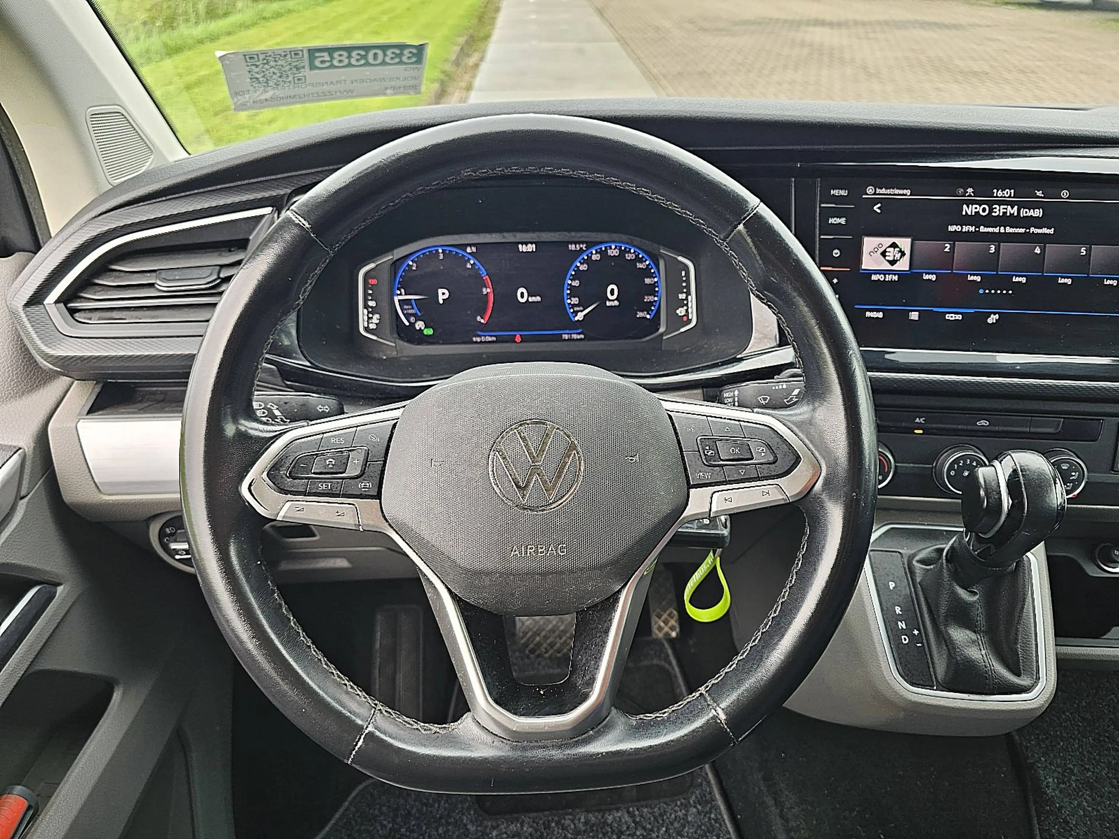 Volkswagen Transporter 2.0 TDI T6.1 BULLI LED NAP ! — photo 10