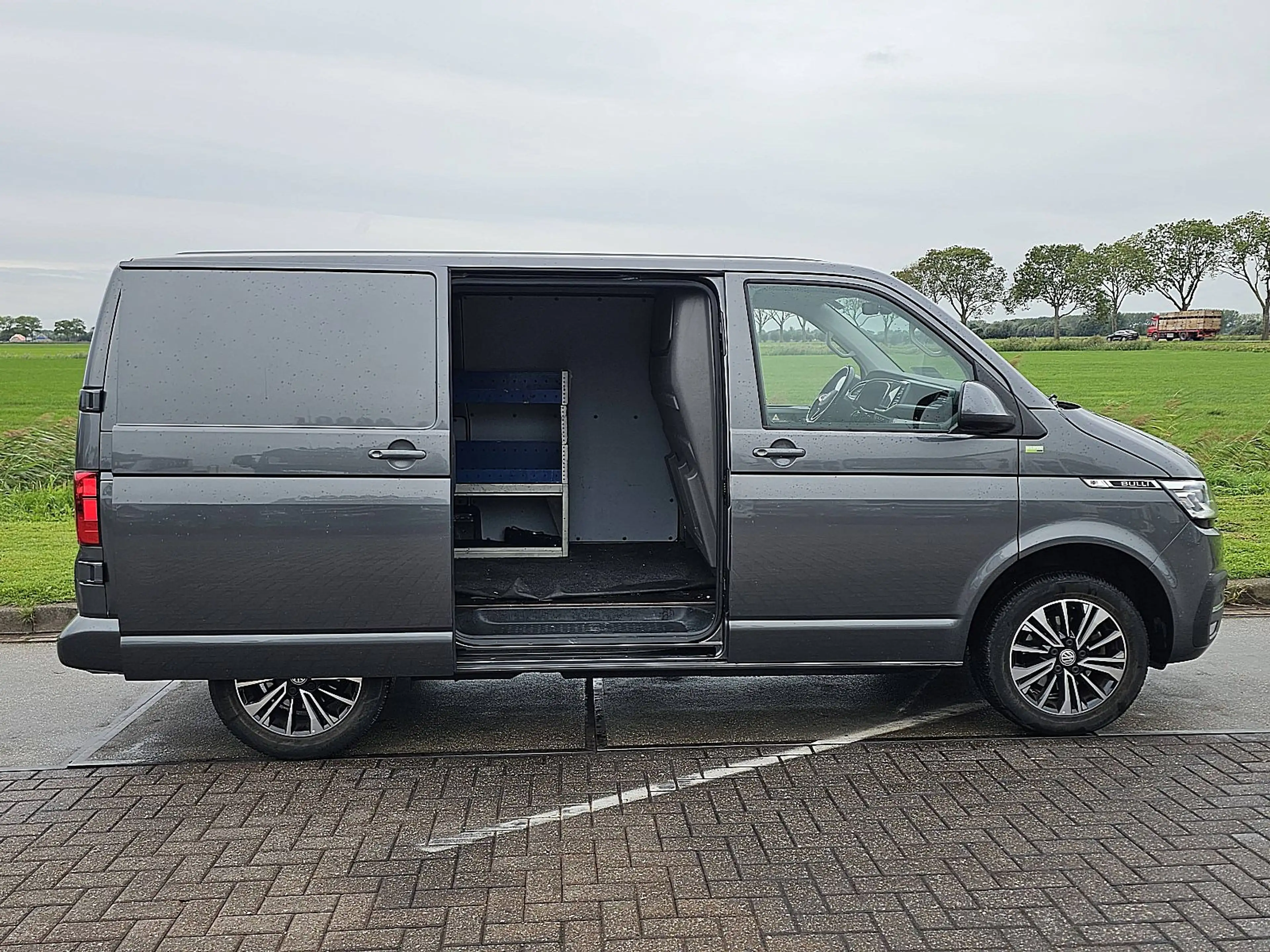 Volkswagen Transporter 2.0 TDI T6.1 BULLI LED NAP ! — photo 14