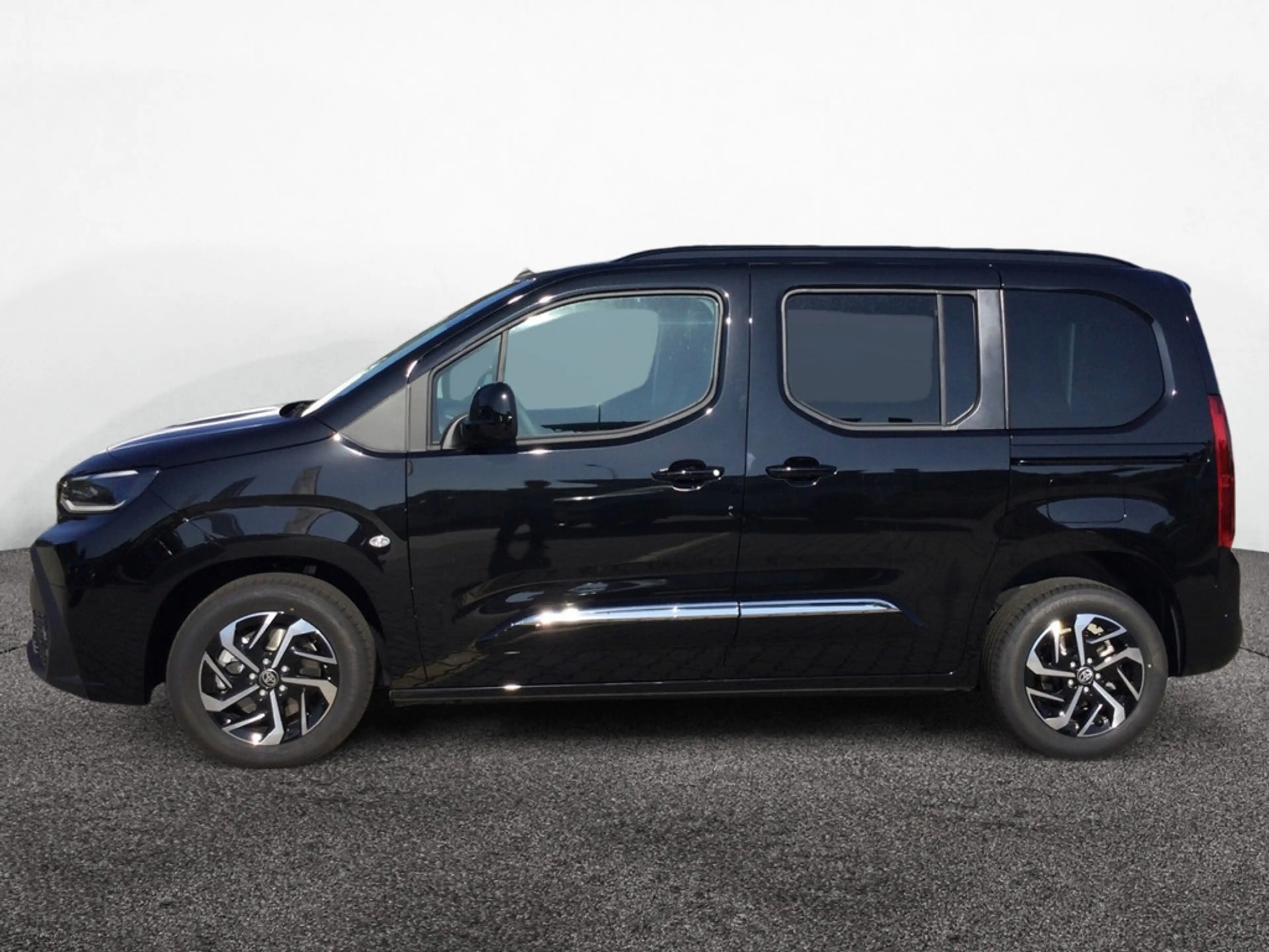 Toyota Proace City Verso 1.5 L1 Teamplayer SHZ LED — photo 4