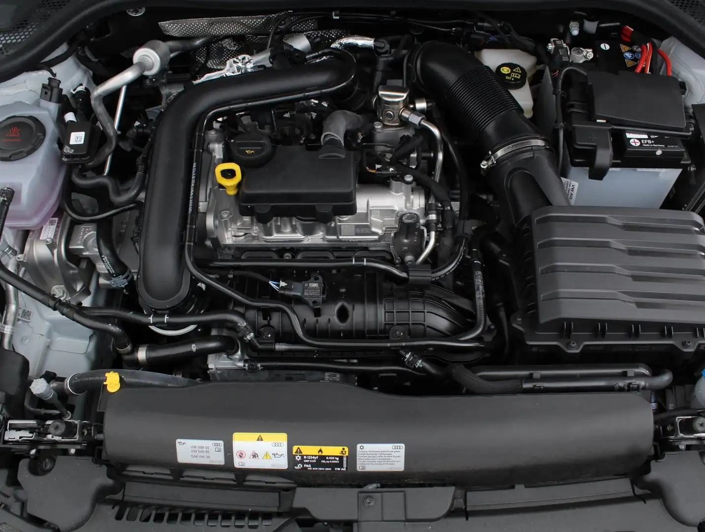 Audi A1 25 TFSI intense Weiß - 2