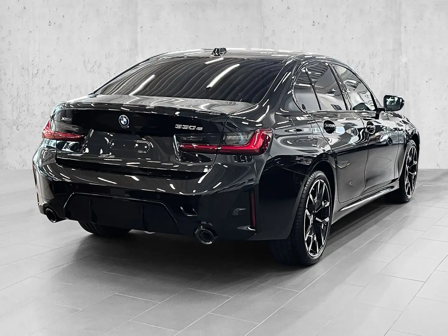 BMW 330 e xDrive MSportPro DA PA+ ACC AHK RFK NAVI Fekete - 2