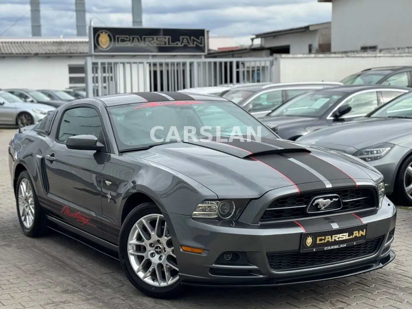 Ford Mustang 3.7 V6 COUPE LED+SHZ+LEDER+BI-XENON Grau - 1