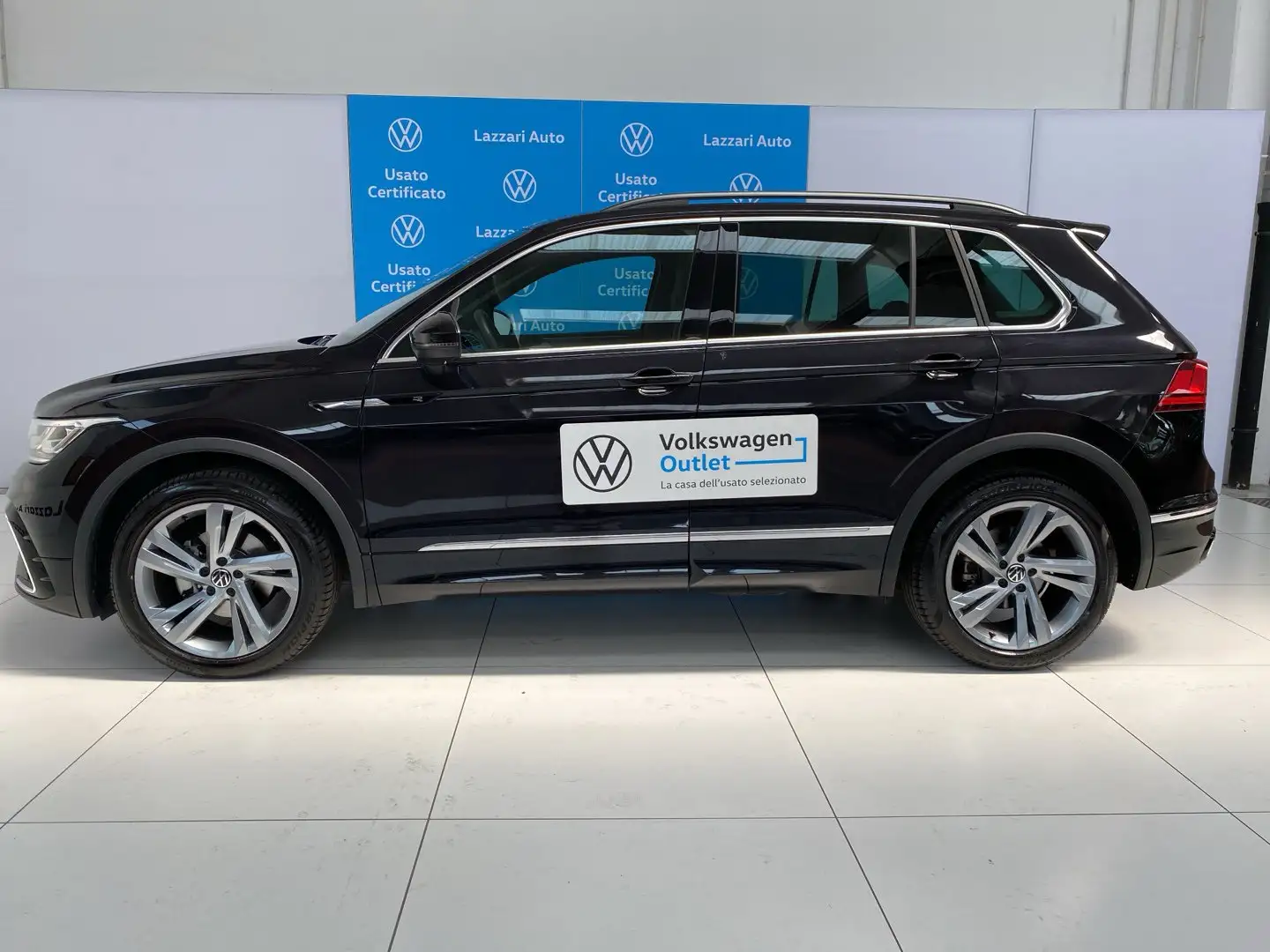 Volkswagen Tiguan 2.0 TDI 150CV SCR DSG R-Line Nero - 2