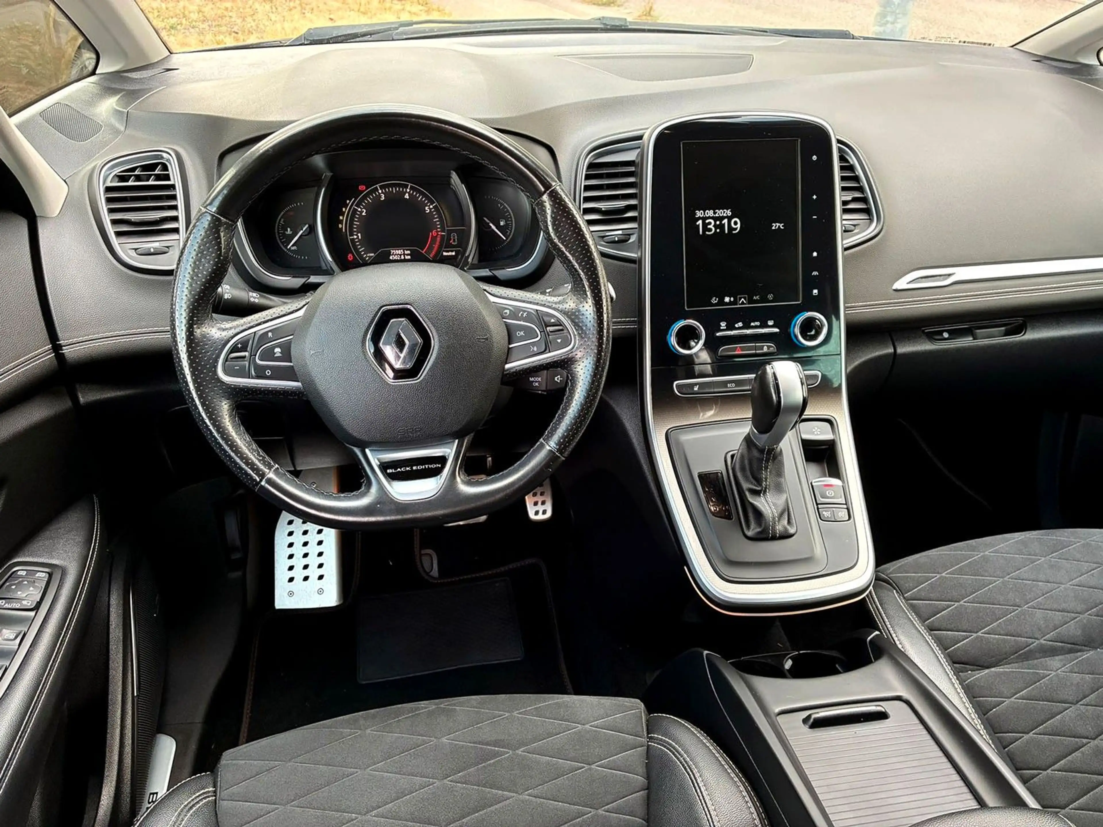 Renault Scenic IV Grand Black Edition | 1. HAND 7 SITZE — photo 9