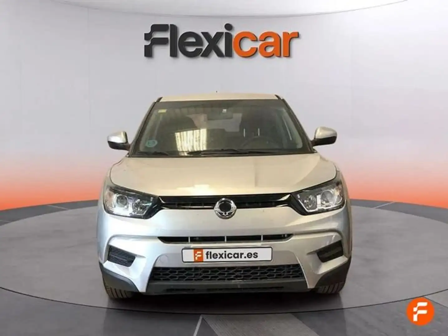 SsangYong Tivoli G16 Line 4x2 Gris - 2