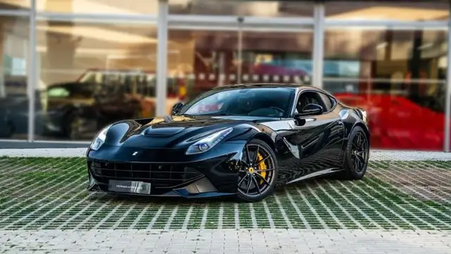 Ferrari F12 BERLINETTA