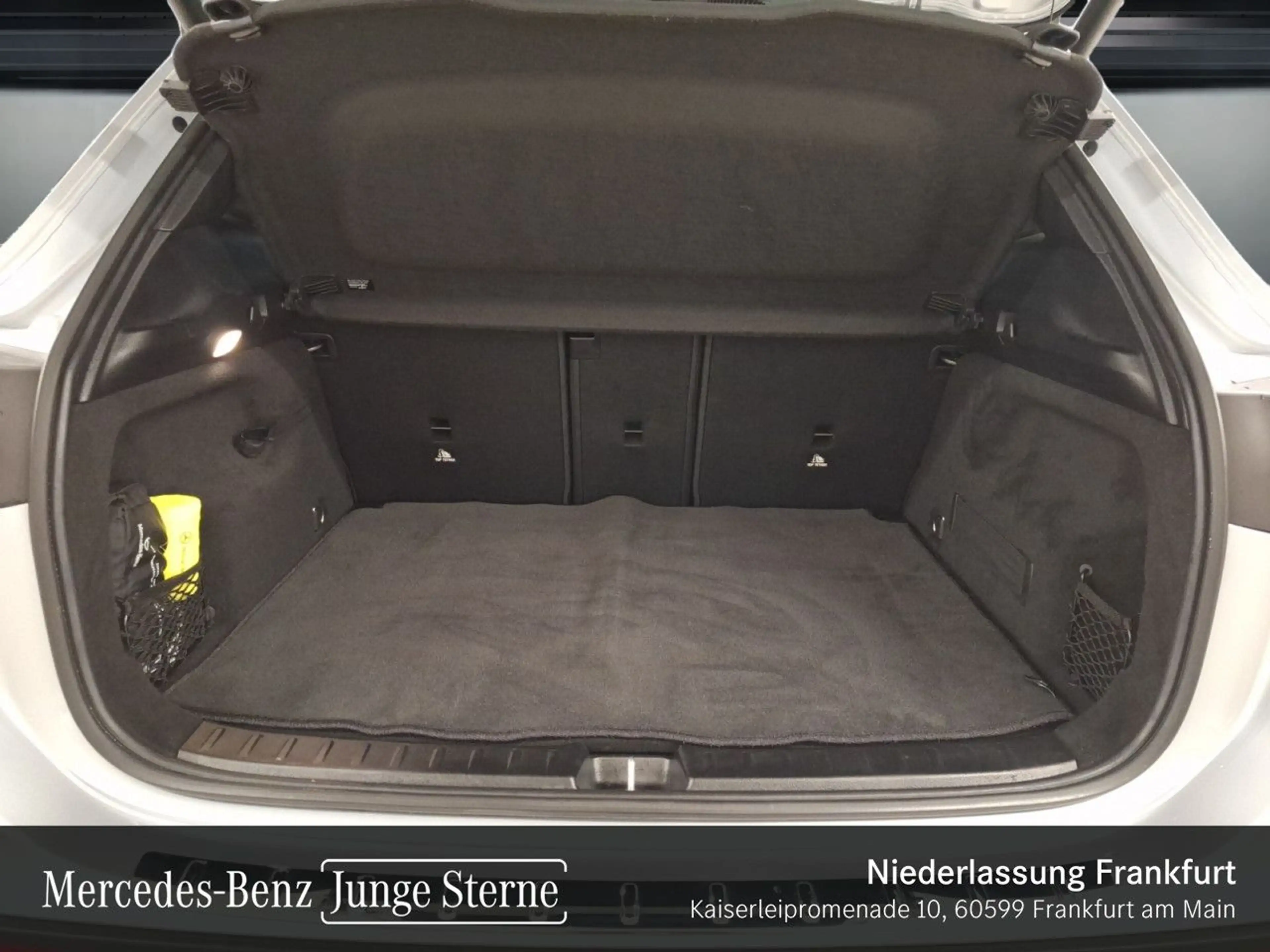 Mercedes-Benz GLA 180 PROGRESSIVE+MULTIBEAM+KAMERA+TOTW+7G — photo 6