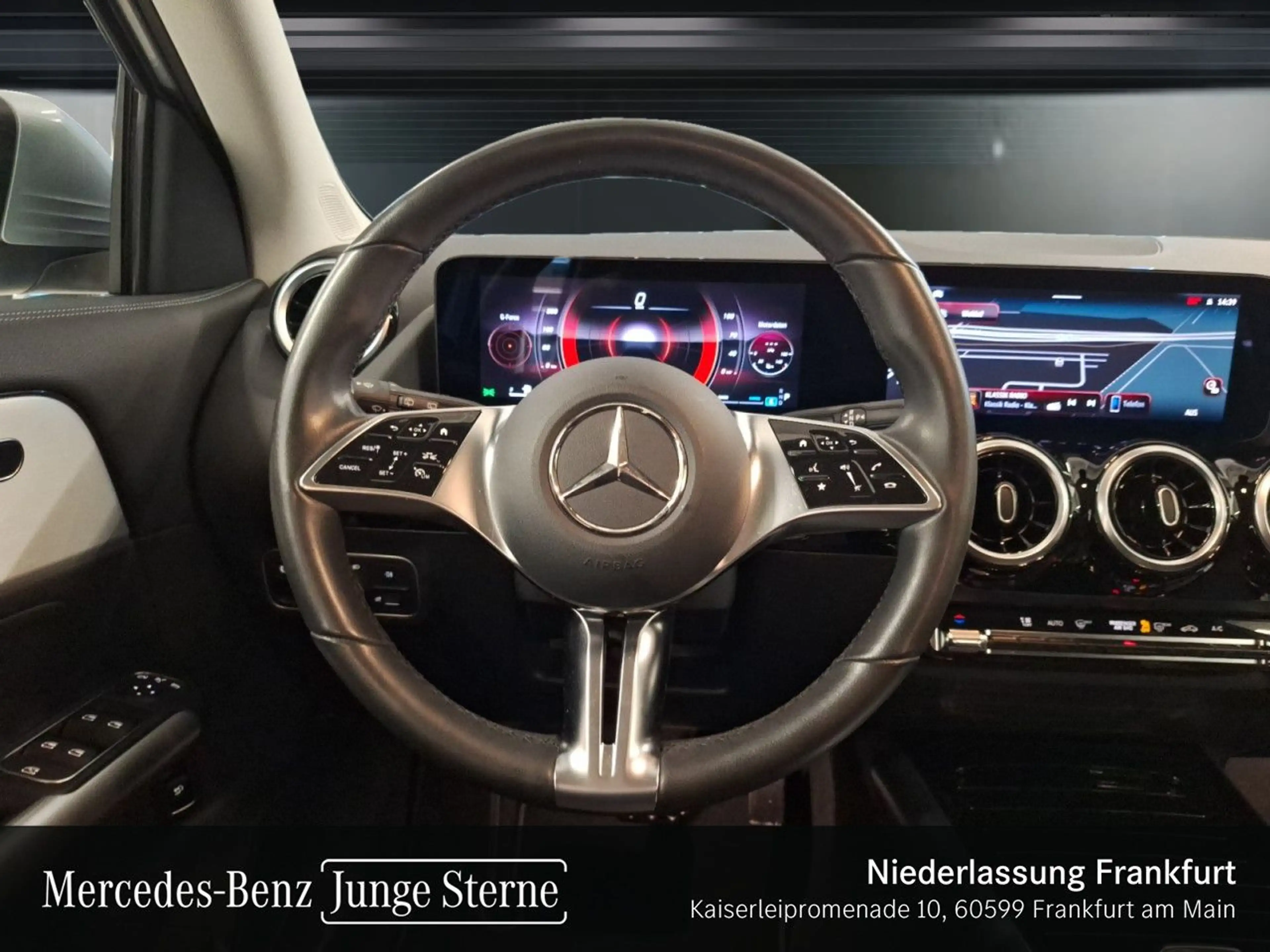 Mercedes-Benz GLA 180 PROGRESSIVE+MULTIBEAM+KAMERA+TOTW+7G — photo 14