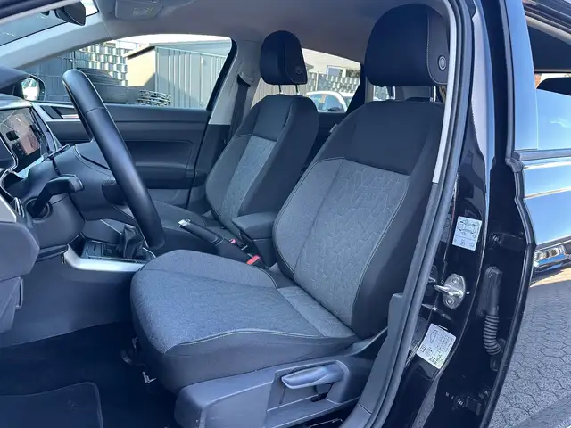 Volkswagen Polo view 10