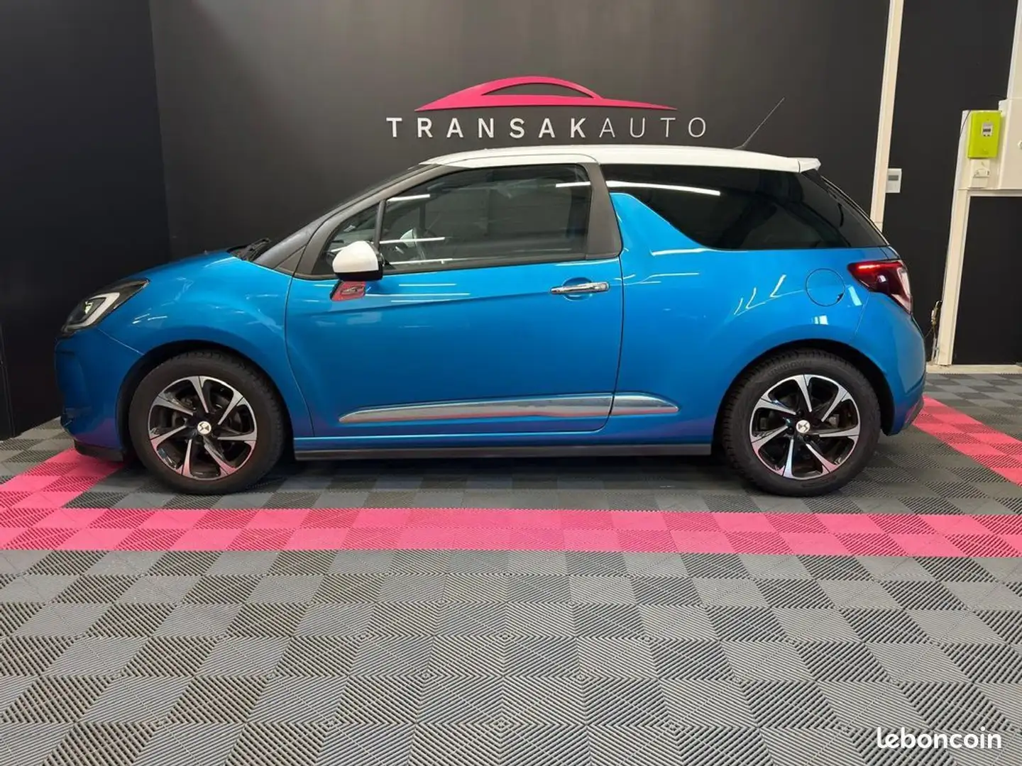 DS Automobiles DS 3 1.6 HDi 100ch BVM5 So Chic PREMIÈRE MAIN SUIVI COM Bleu - 2