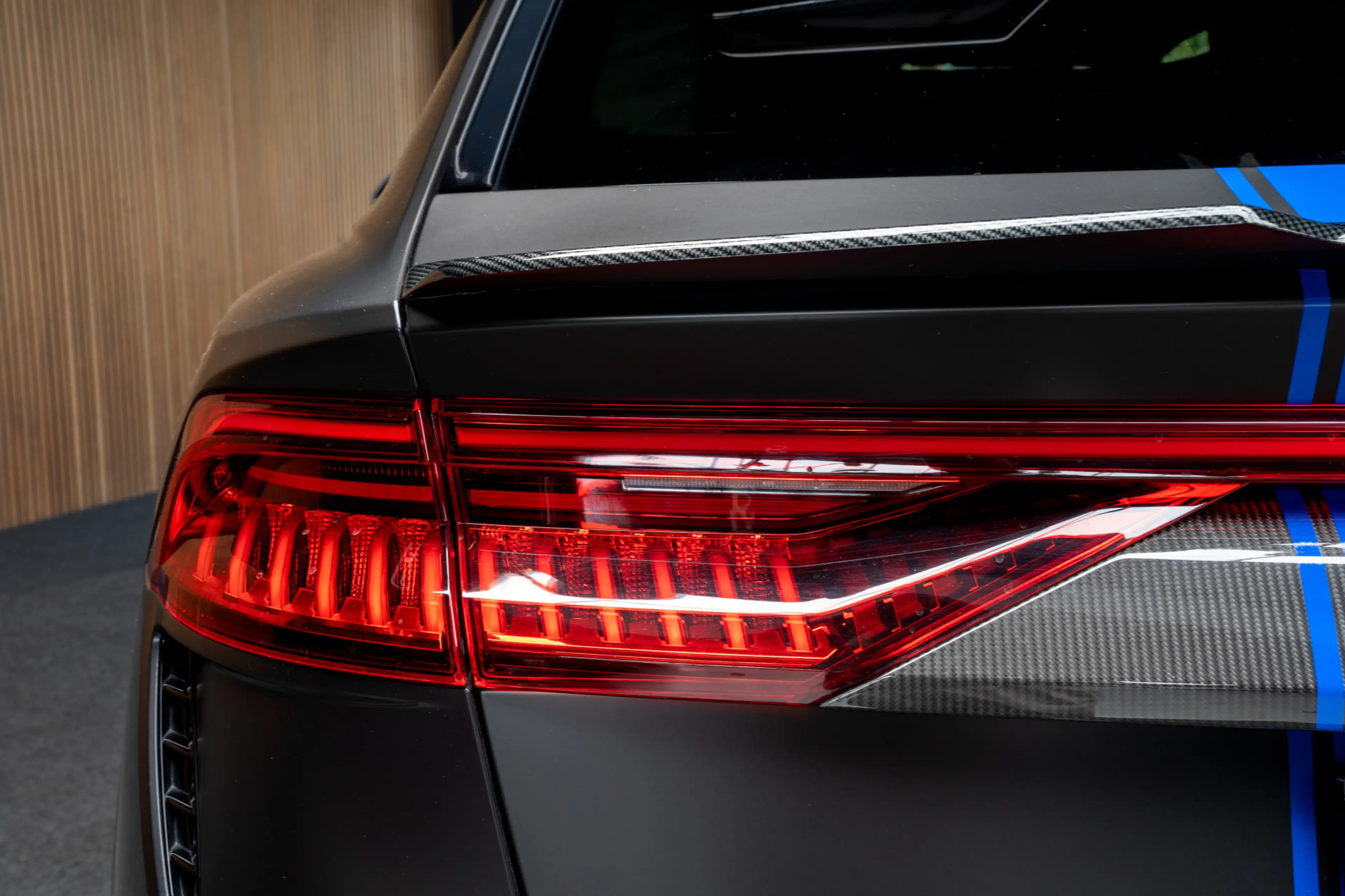 Audi RS Q8 4.0 TFSI B&O Ceramic HUD Massage Carbon Softclose — photo 40
