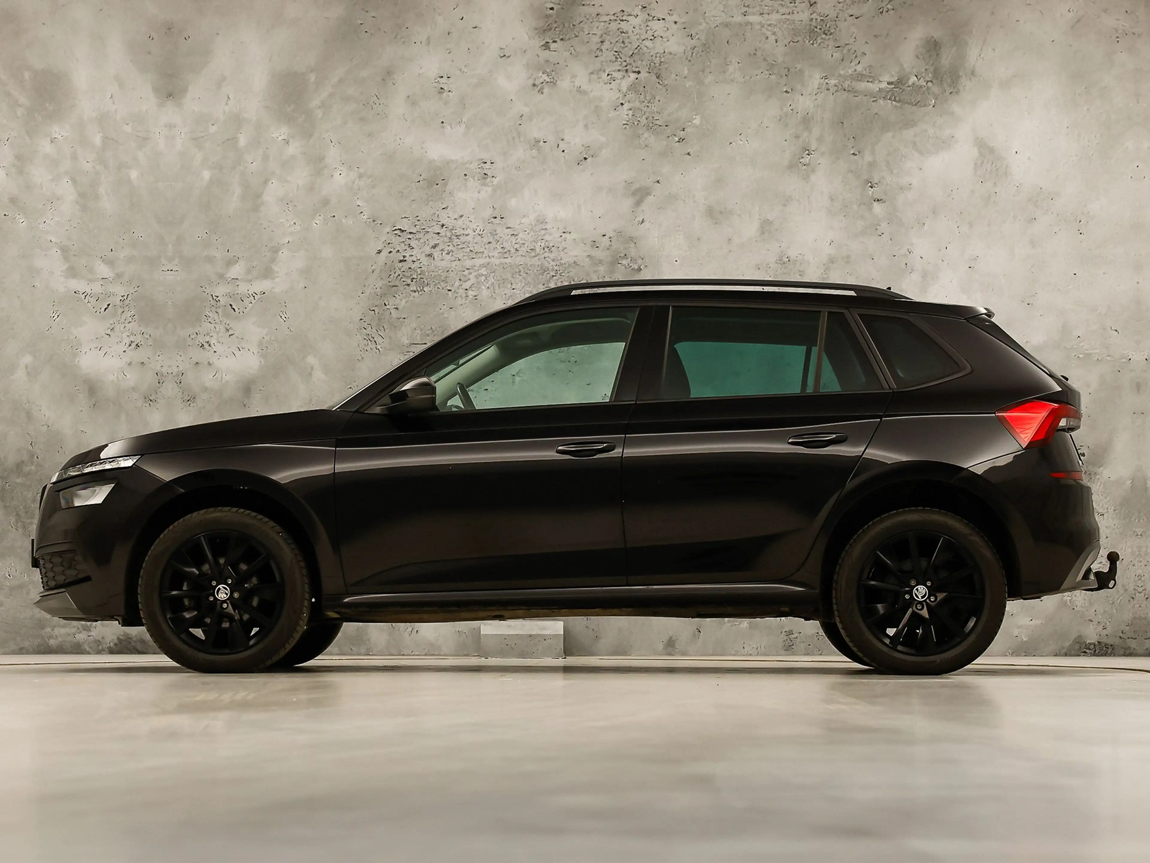 Skoda Kamiq 1.0 TSI Black Sport (VIRTUAL COCKPIT, APPLE CARPLA — photo 2