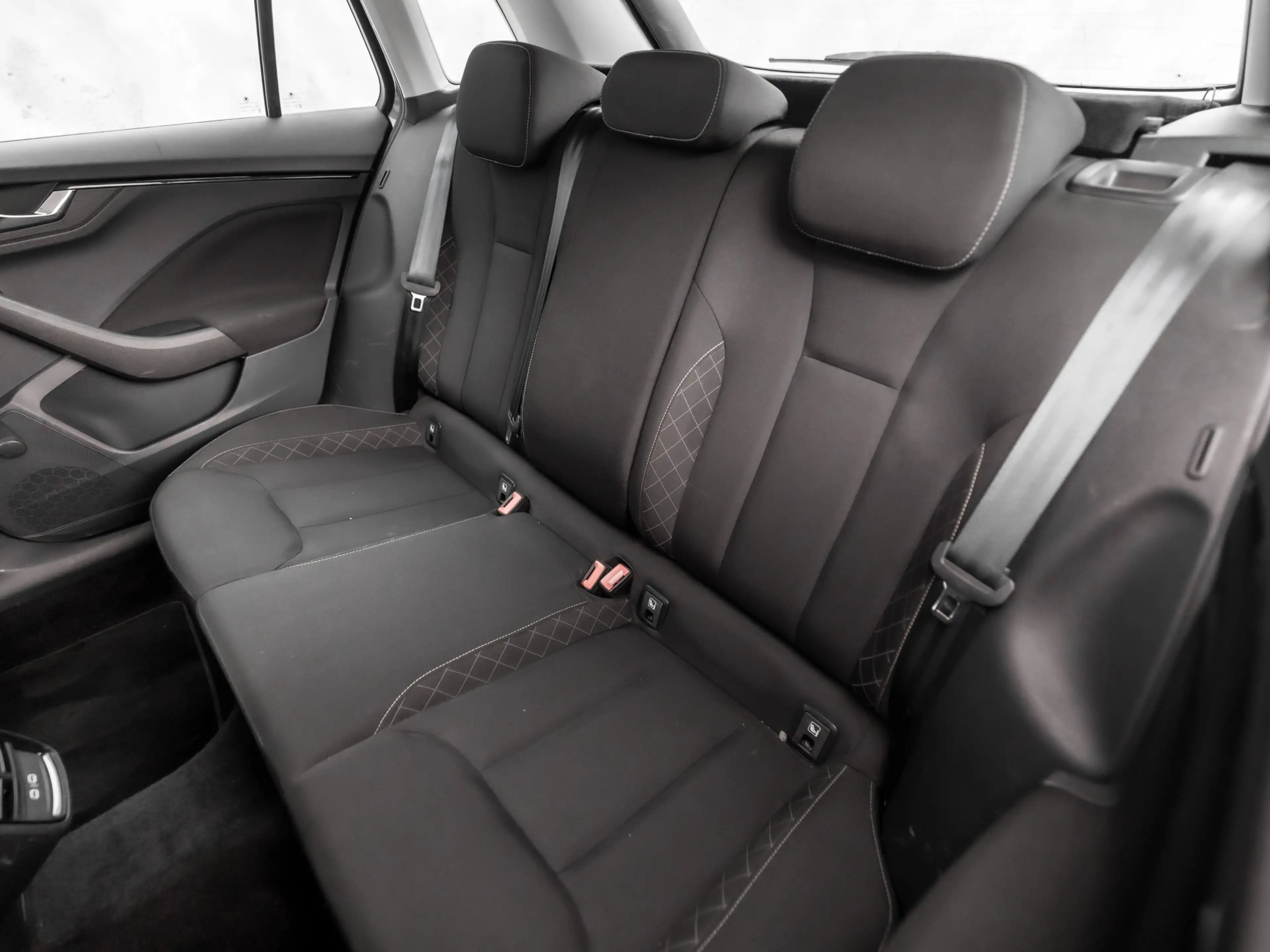 Skoda Kamiq 1.0 TSI Black Sport (VIRTUAL COCKPIT, APPLE CARPLA — photo 14