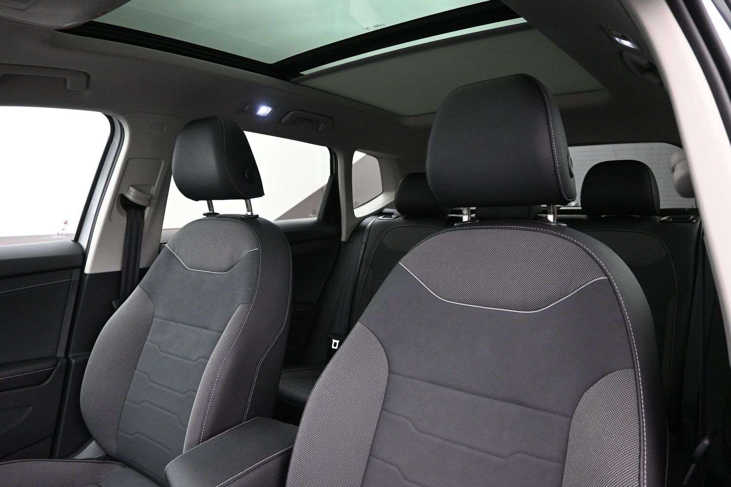 2026 Volkswagen Taos Comfortline Black Edition — photo 1