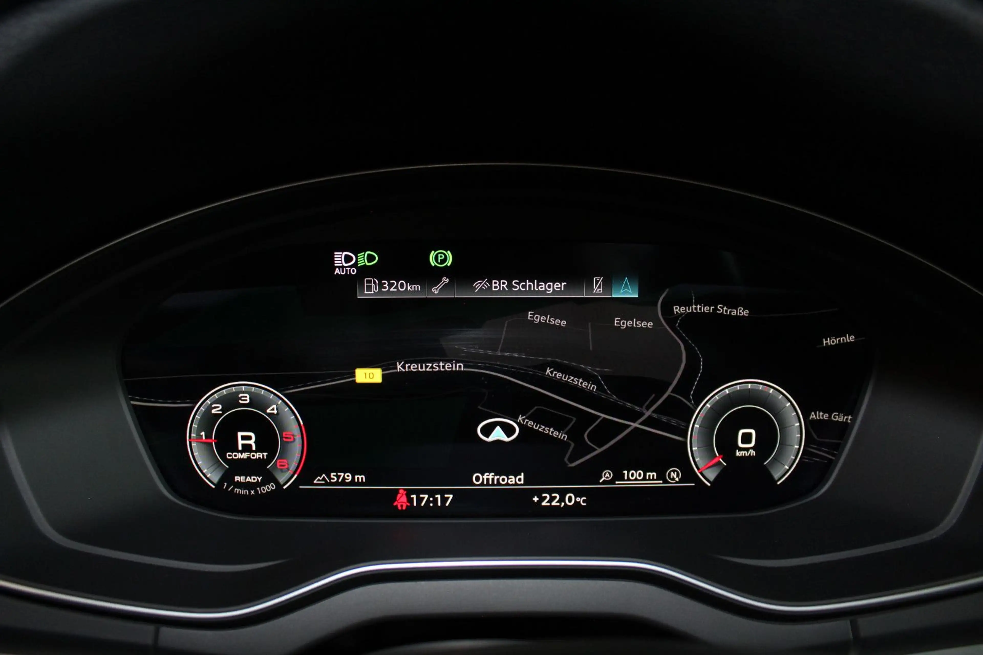 Audi Q5 Sportback 40 TDI quattro S tro S line sport — photo 14