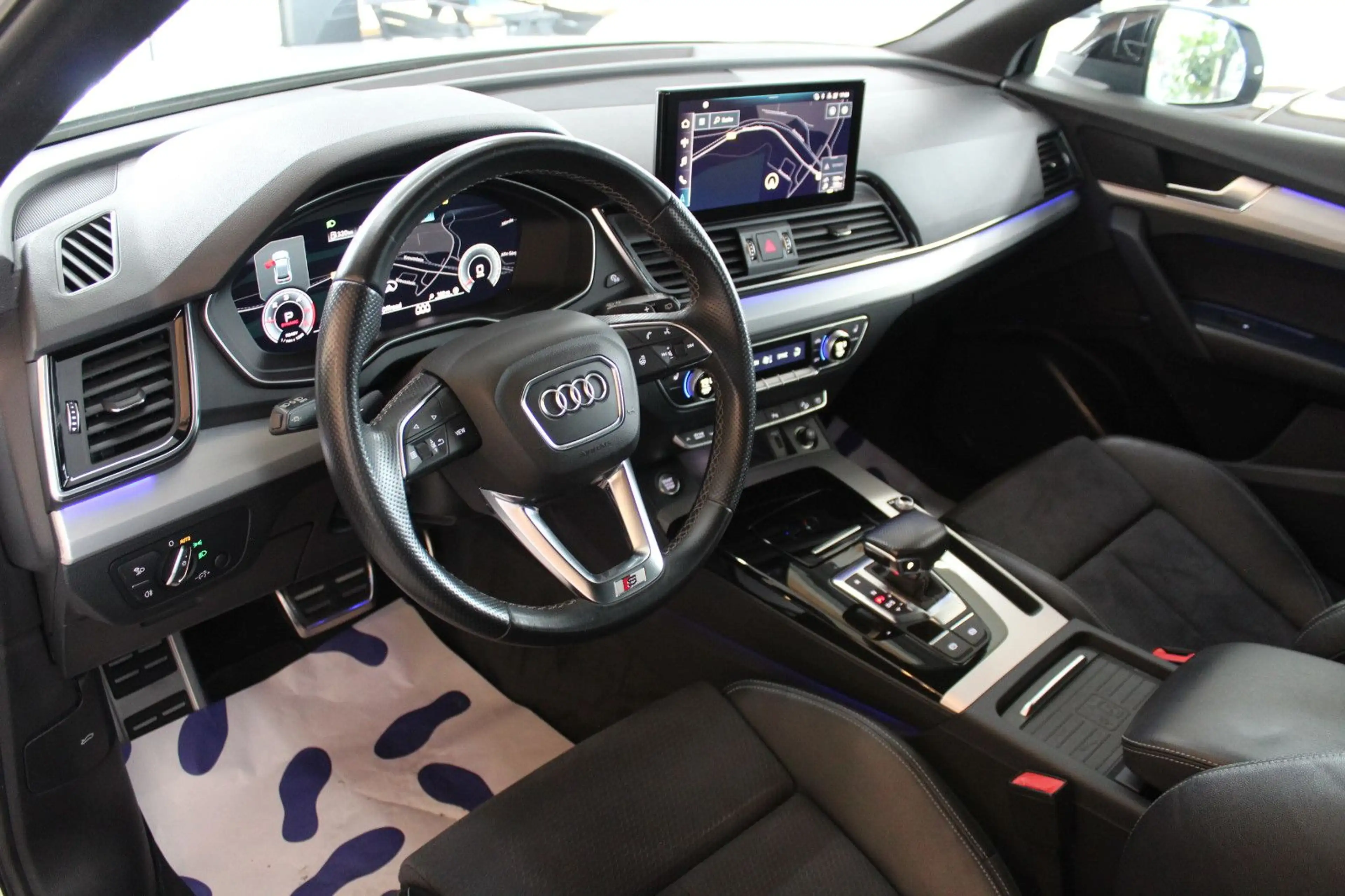 Audi Q5 Sportback 40 TDI quattro S tro S line sport — photo 8