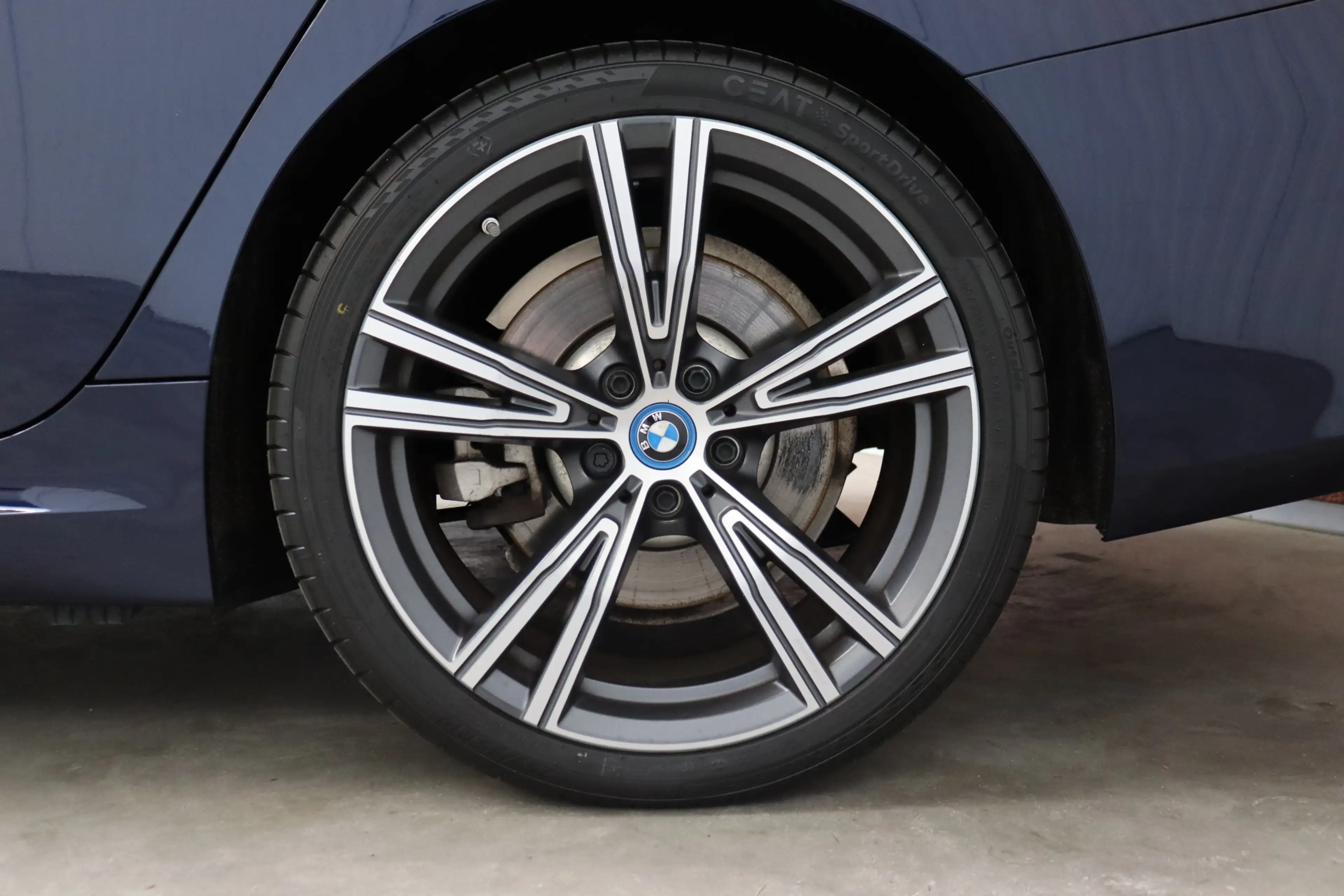 BMW 330 3 Serie Touring 330e High Executive M Sport Pakket — photo 15