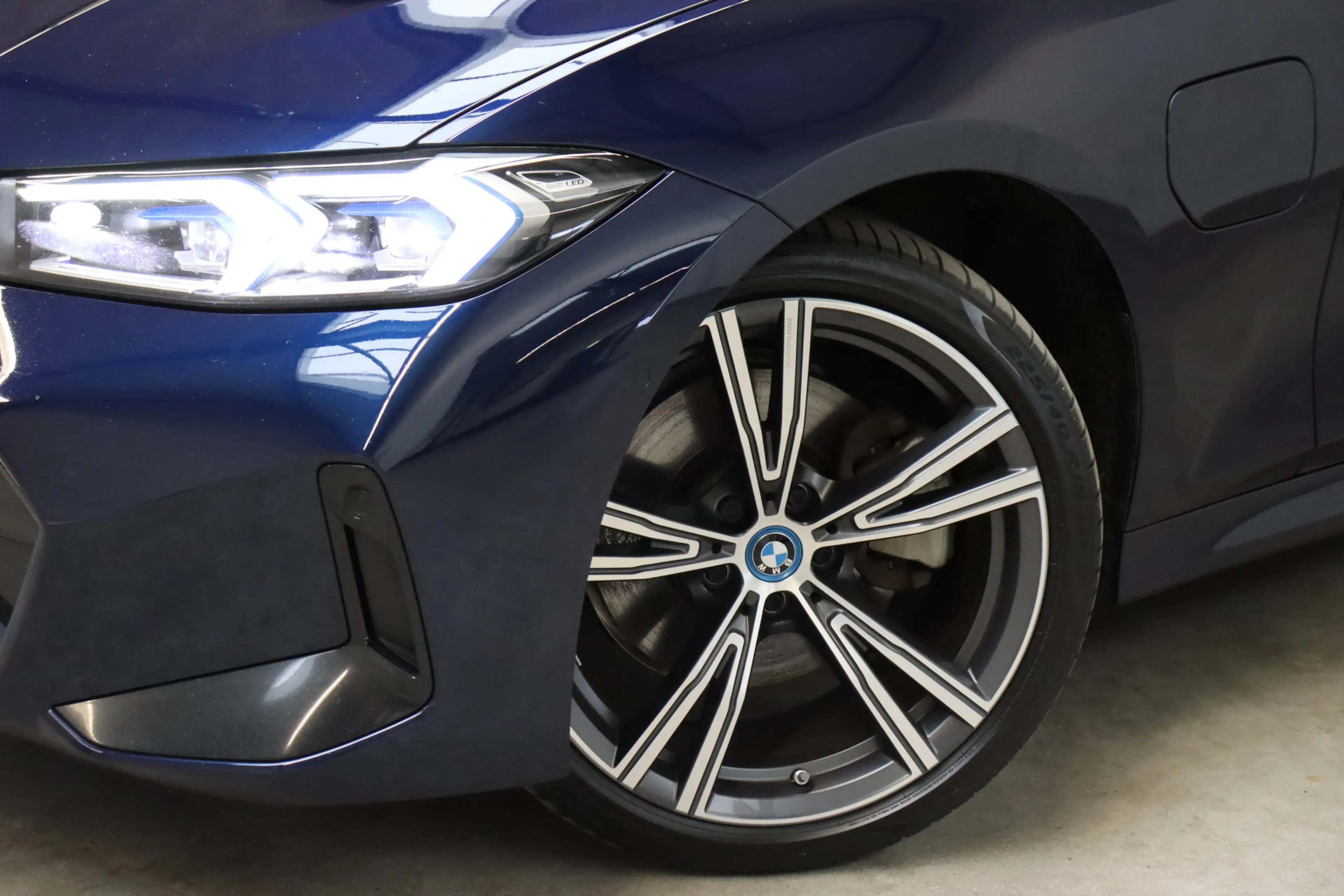 BMW 330 3 Serie Touring 330e High Executive M Sport Pakket — photo 13