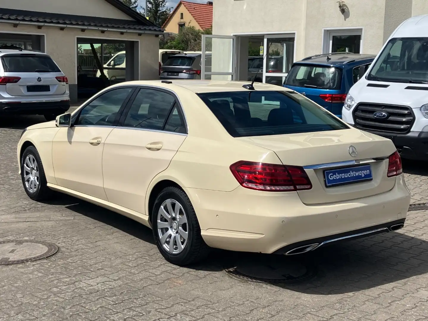 Mercedes-Benz E 200 BlueTec TAXI Park Assistent Beige - 2