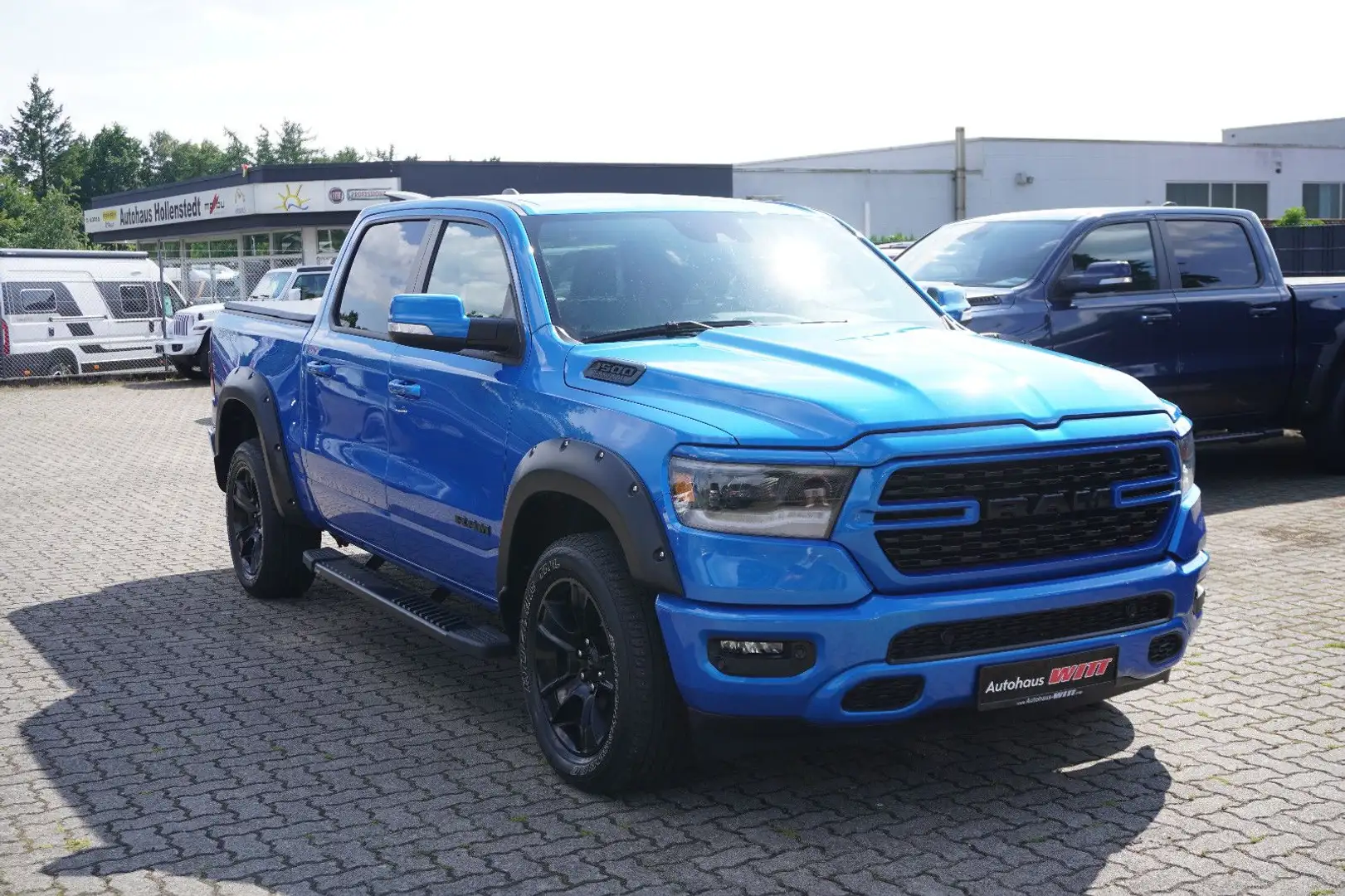 Dodge RAM Sport 4x4   ~Navi~Kam~LED~AHK~ Blau - 2