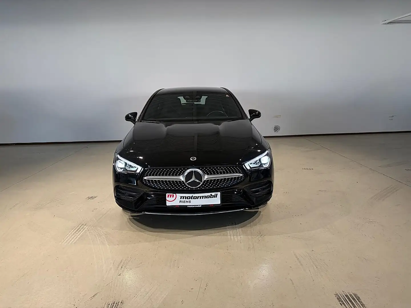 Mercedes-Benz CLA 250 Shooting Brake Aut. Schwarz - 2