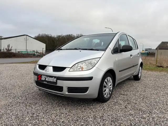 Mitsubishi Colt 1.3 essence-Boite auto-Clim-5P-Garantie 1an*