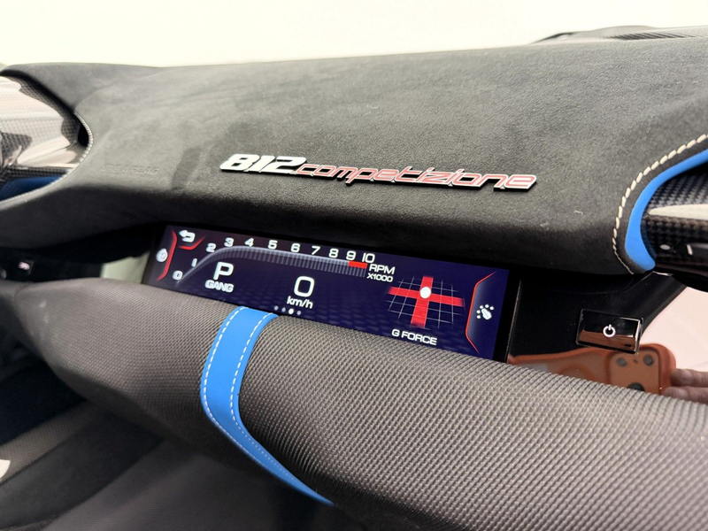 Ferrari 812 Competizione — photo 14