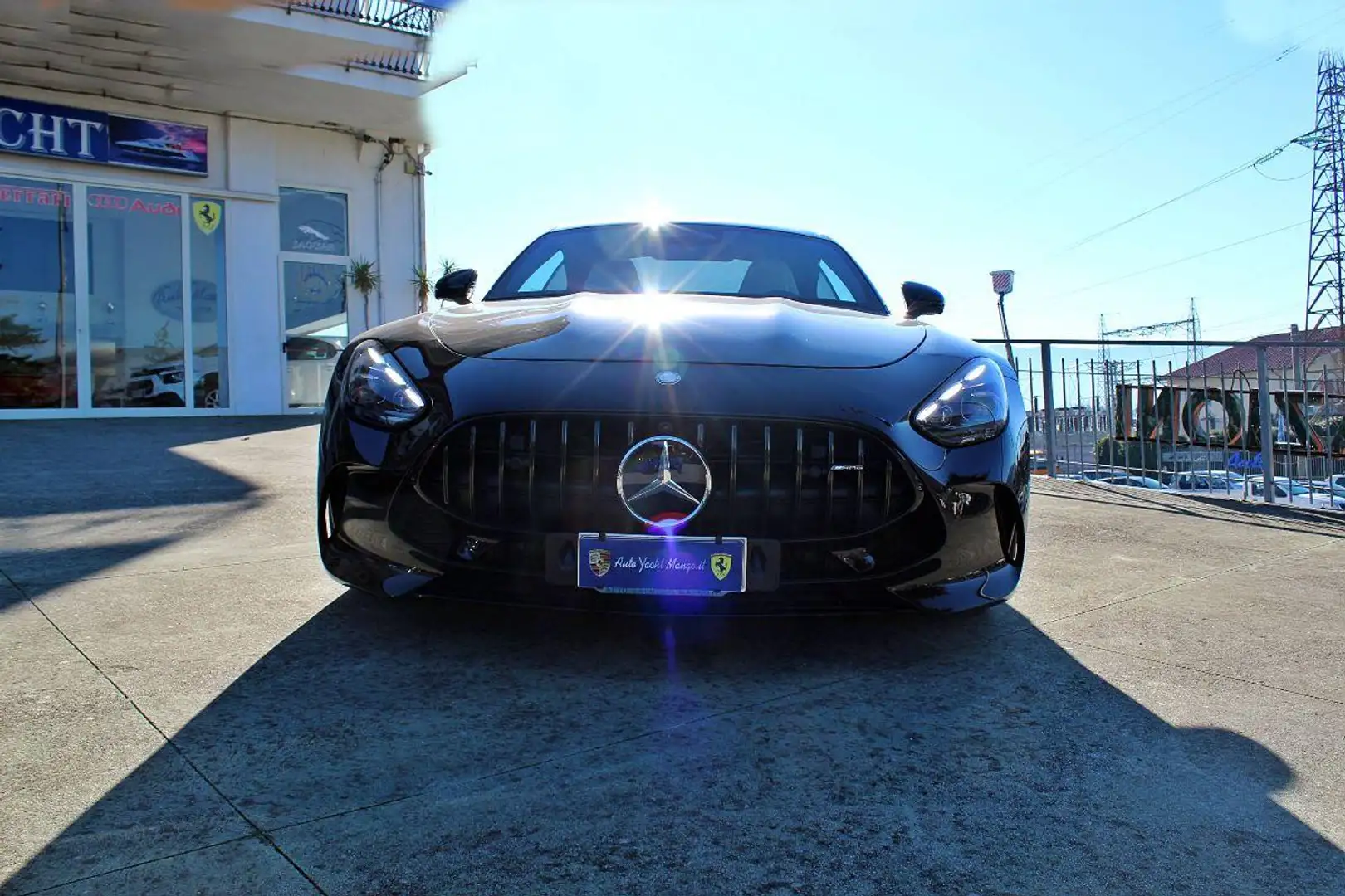 Mercedes-Benz AMG GT 63 4Matic+ AMG Noir - 2