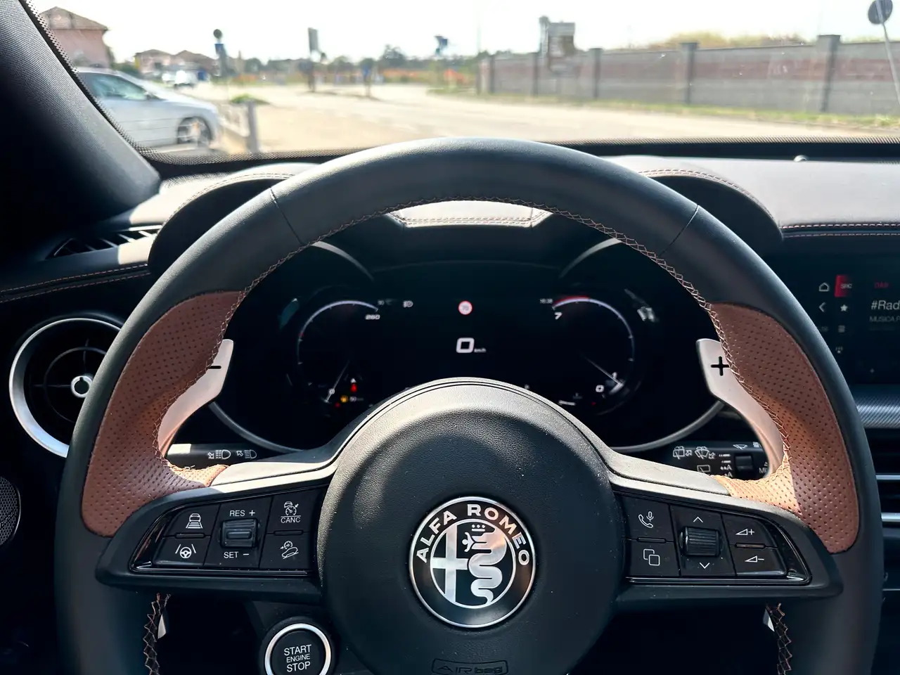 Alfa Romeo Stelvio 2025 — фото 15
