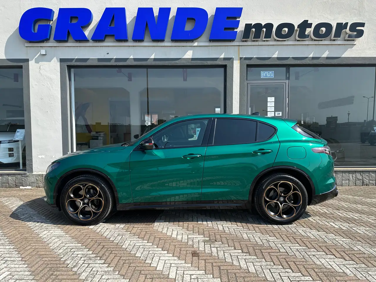 Alfa Romeo Stelvio 2025
