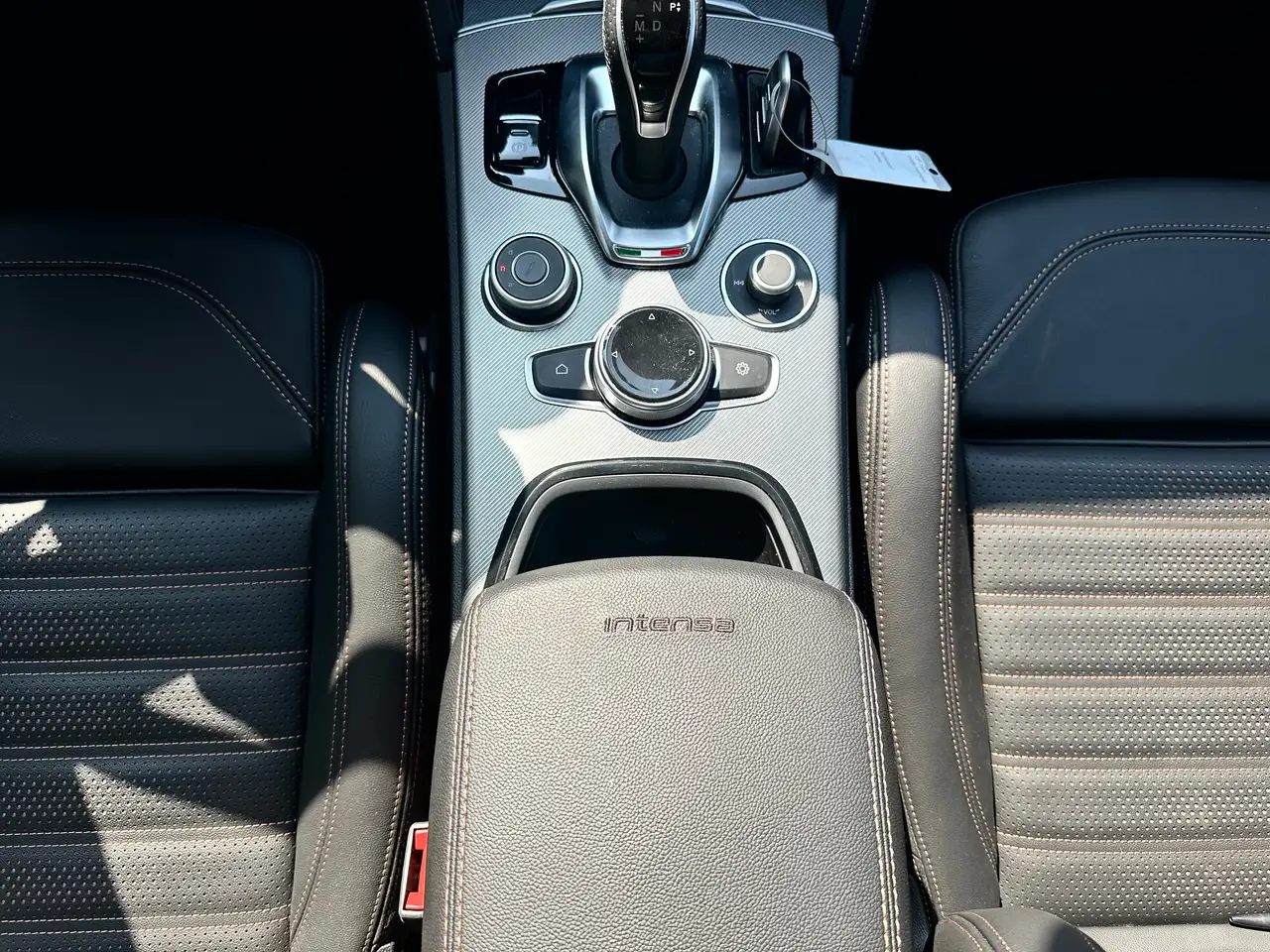 Alfa Romeo Stelvio 2025 — фото 14