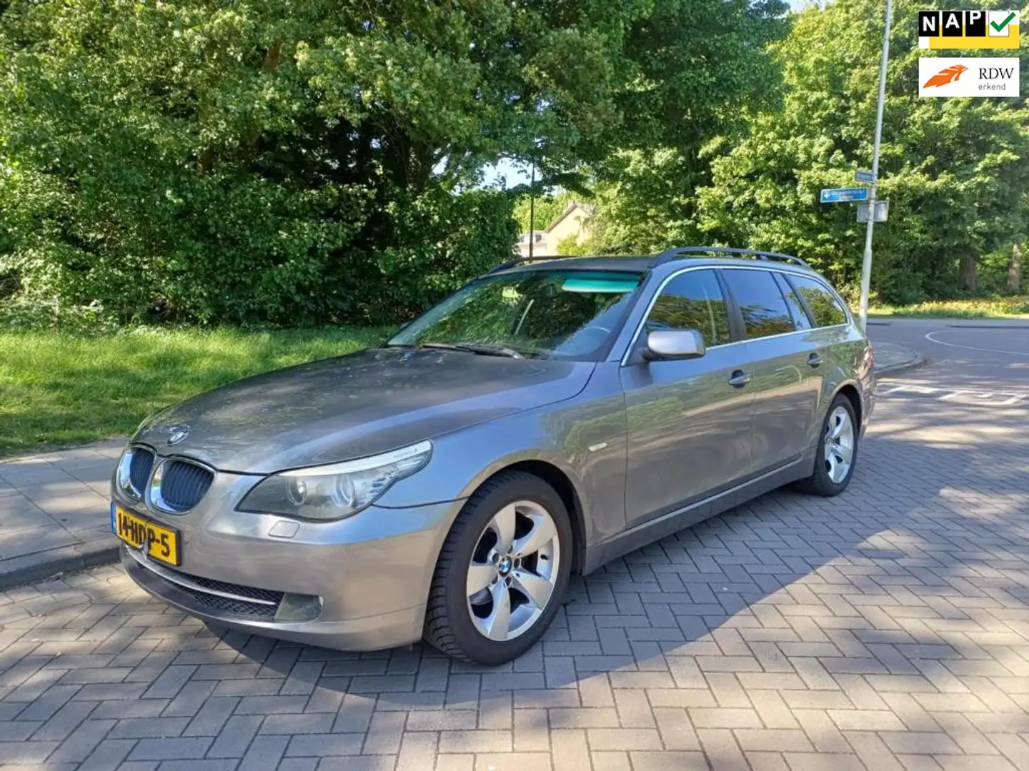 BMW 520 5-serie Touring 520i Corporate Lease Business Line Grijs - 1