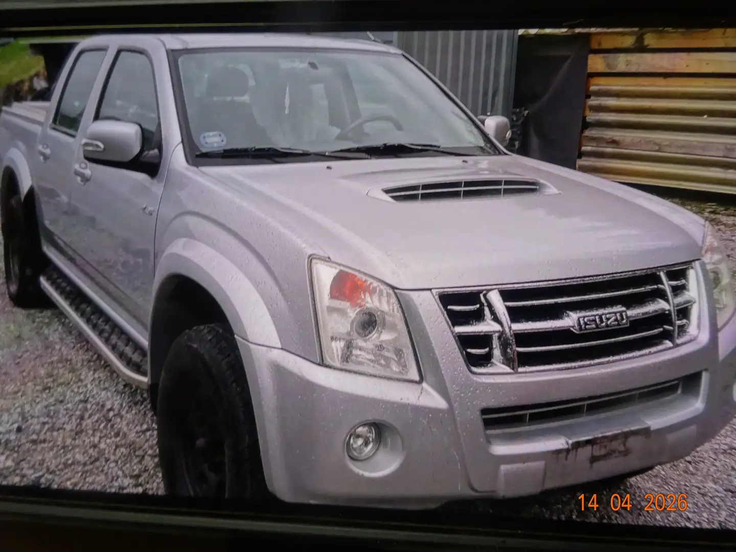 Isuzu D-Max 2,5, LS Doppel-Cab 4x4 Silber - 2
