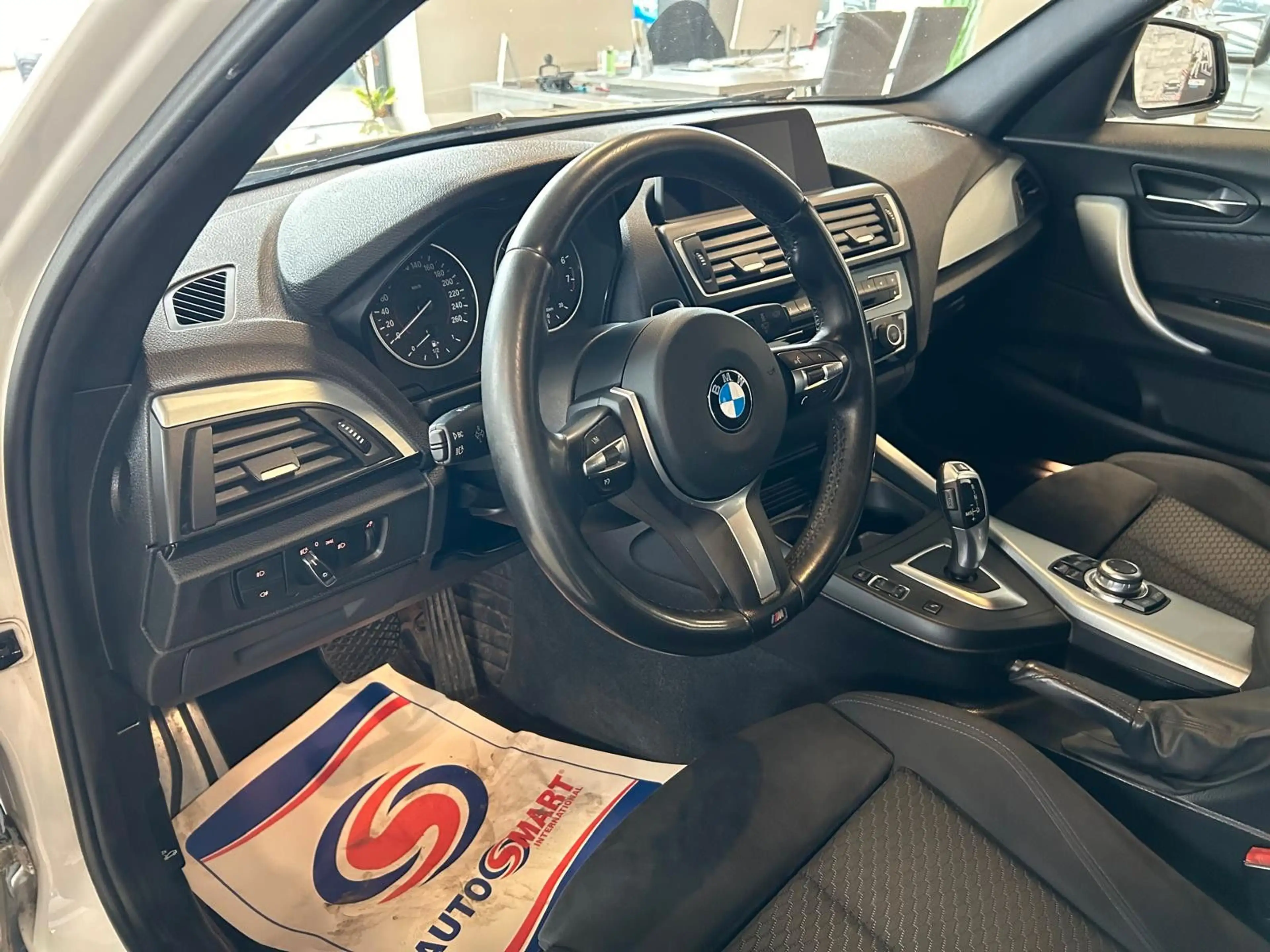 BMW 120 i M Sport**NAVI**PDC** — photo 8