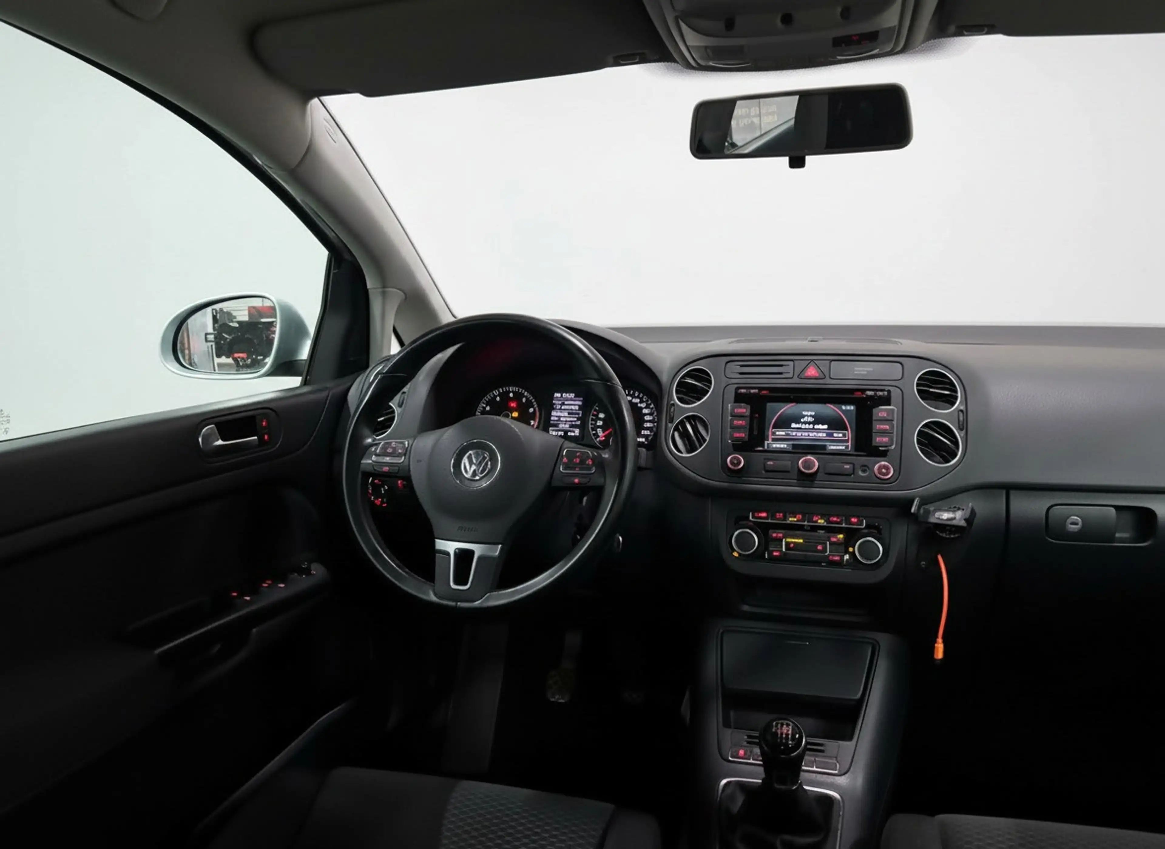Volkswagen Golf Plus 1.2 TSI Comfortline BlueMotion Cruise — photo 13
