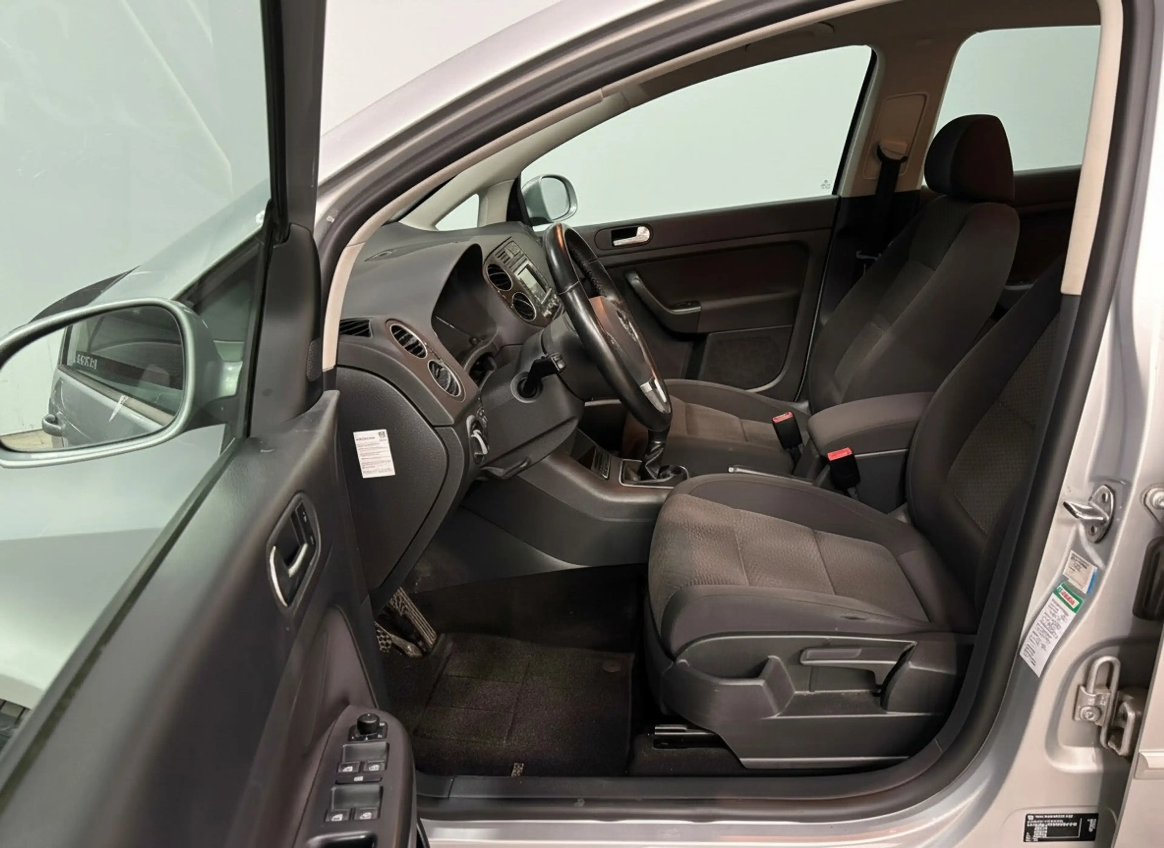 Volkswagen Golf Plus 1.2 TSI Comfortline BlueMotion Cruise — photo 10
