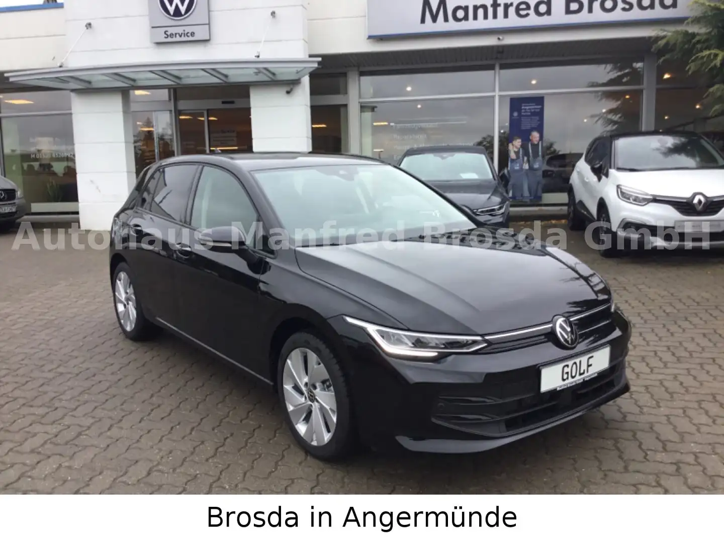 Volkswagen Golf VIII Lim. 1.5 TSI 85 kW WR mit 24% RABATT Schwarz - 1