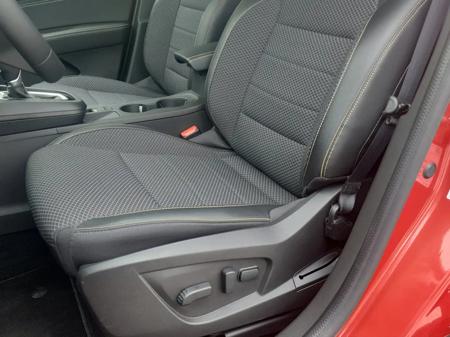 Renault Arkana Mild Hybrid 140 EDC Techno Aut. Rot - 2