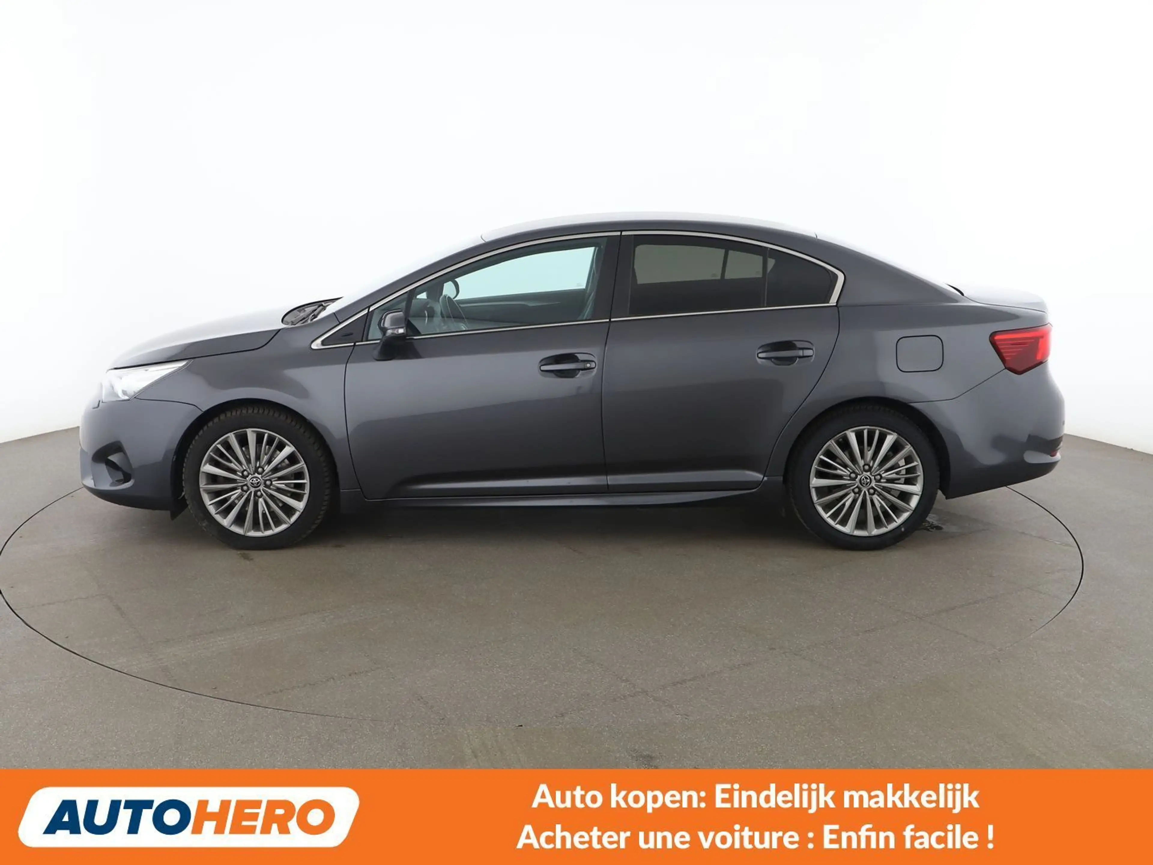 Toyota Avensis 2.0 D-4D Executive — photo 3