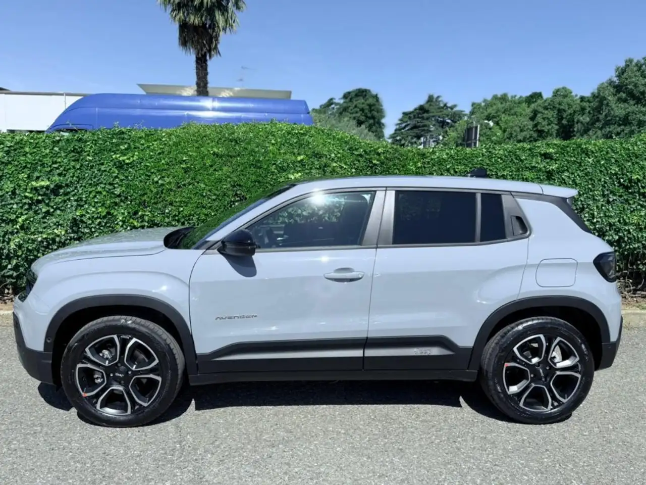 Jeep Avenger 1.2 Turbo MHEV Summit ACC NAVI TETTO 18, миниатюра 8