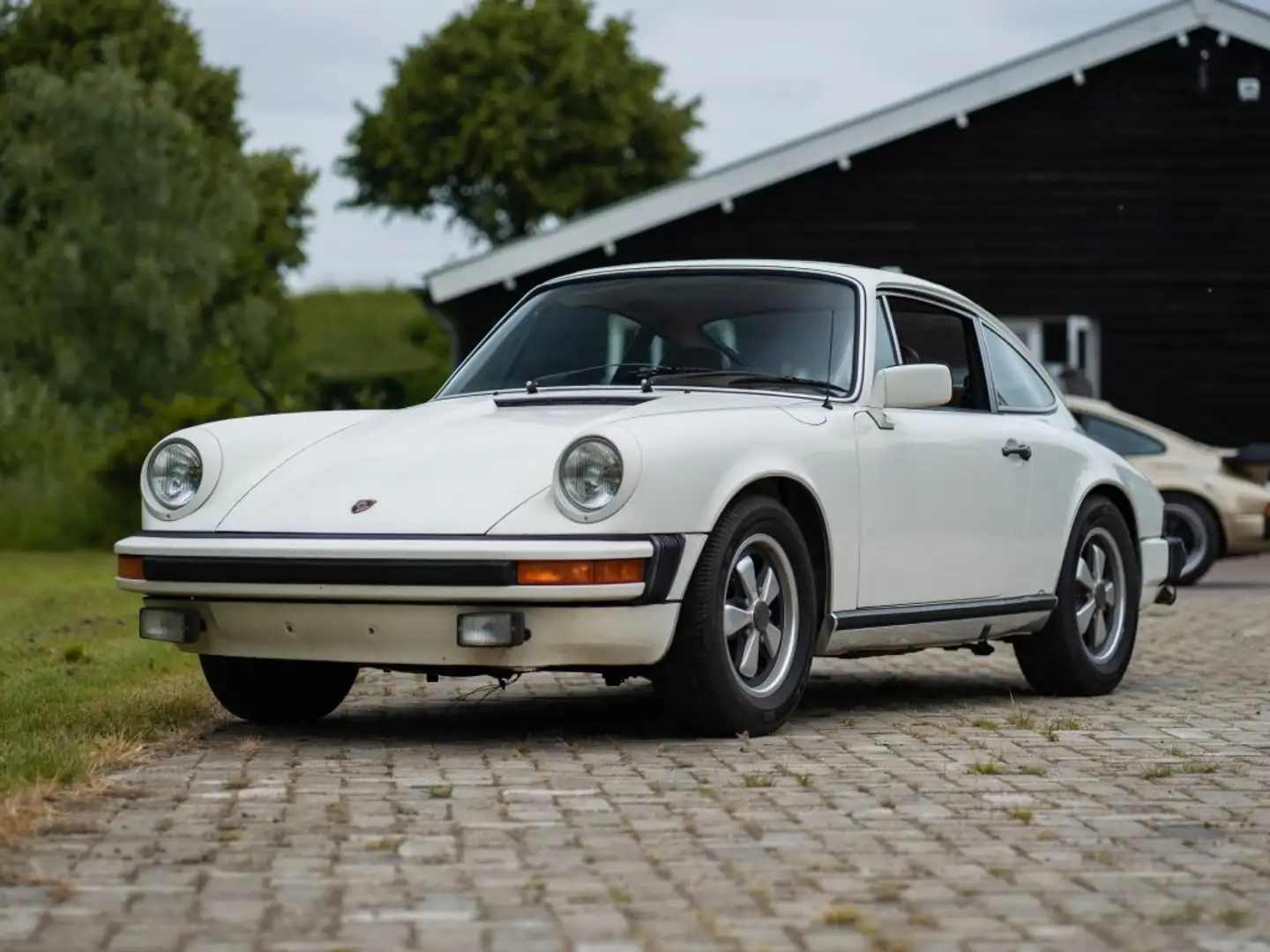 Porsche 911 1976 911S Coupe First paint And documented Wit - 1