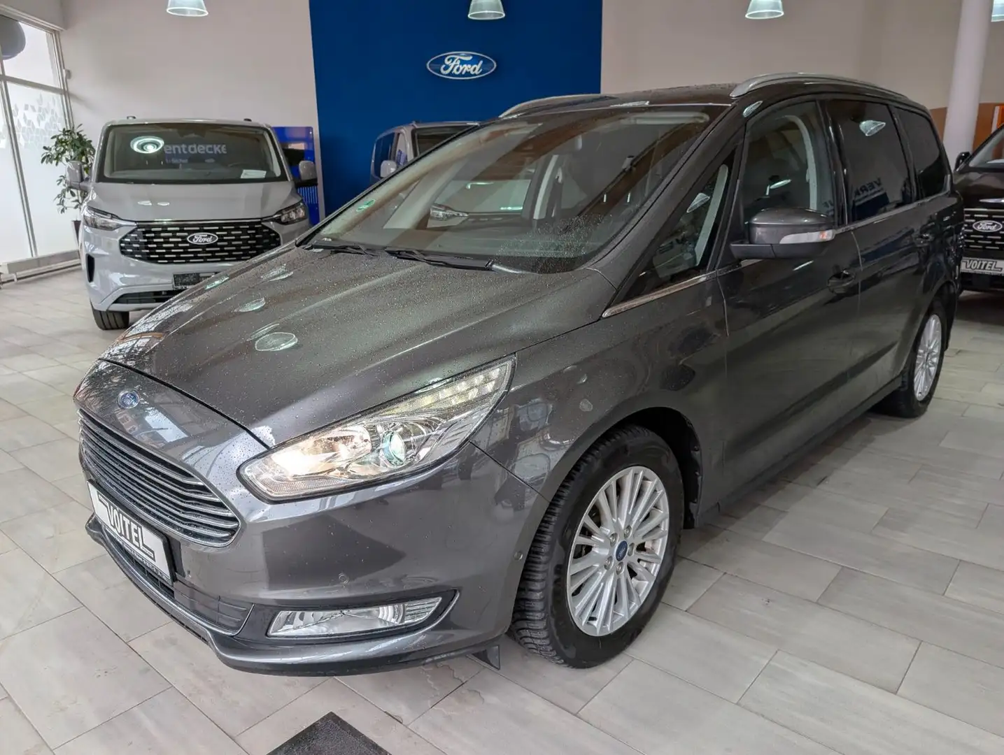 Ford Galaxy Titanium 1,5l Gris - 1