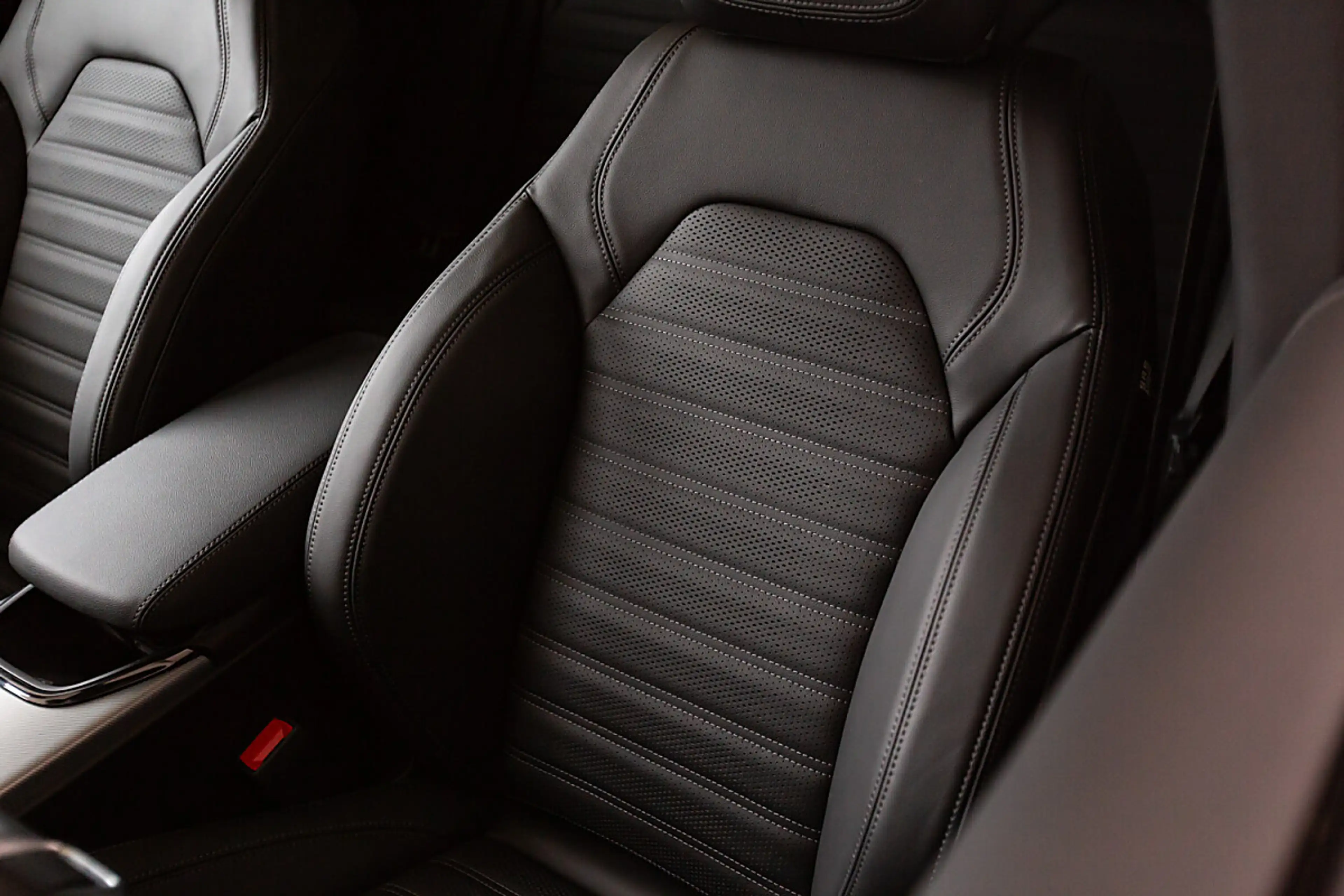 Alfa Romeo Stelvio Veloce 2,2 16V 210 AT8 Q4 — photo 13
