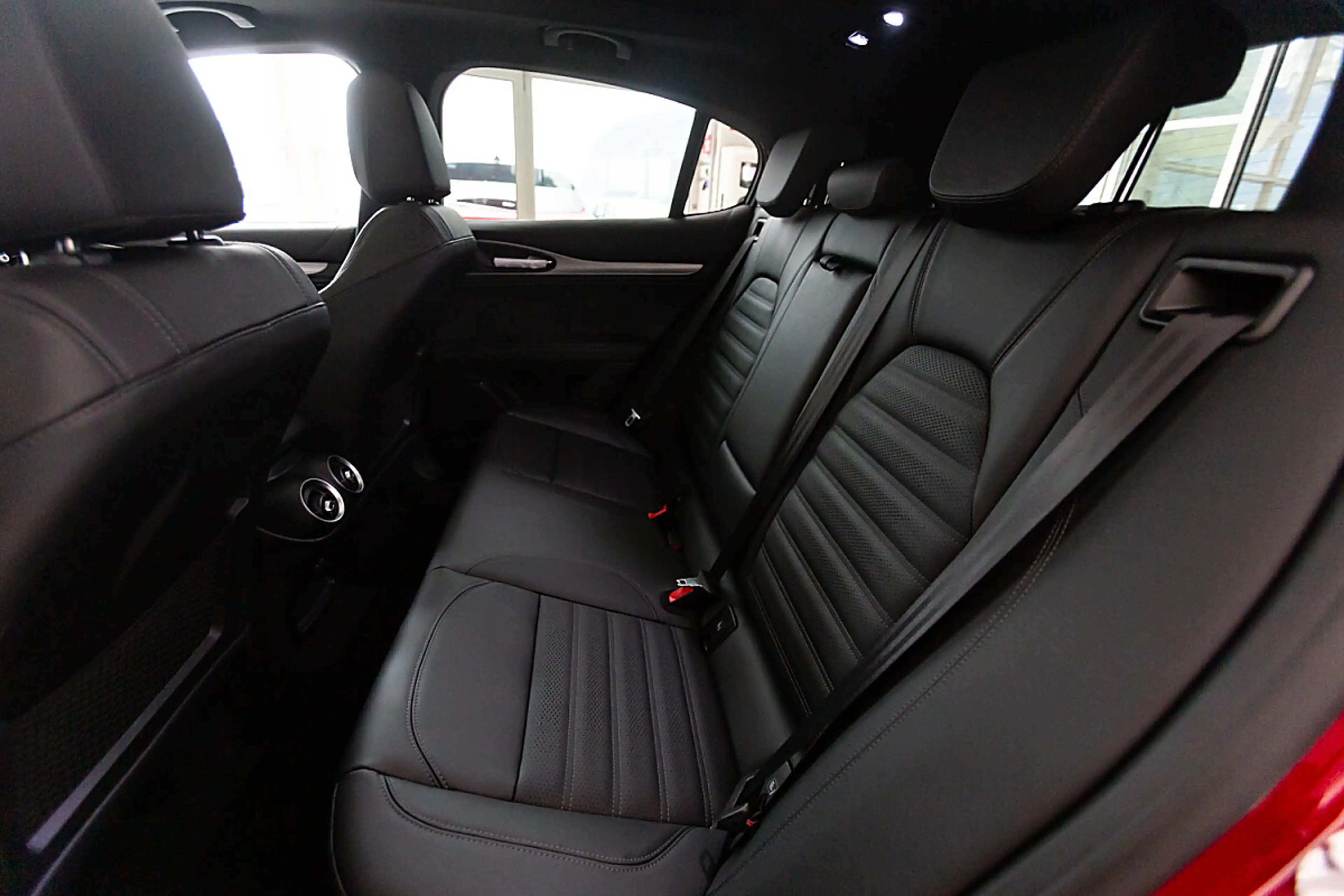 Alfa Romeo Stelvio Veloce 2,2 16V 210 AT8 Q4 — photo 15
