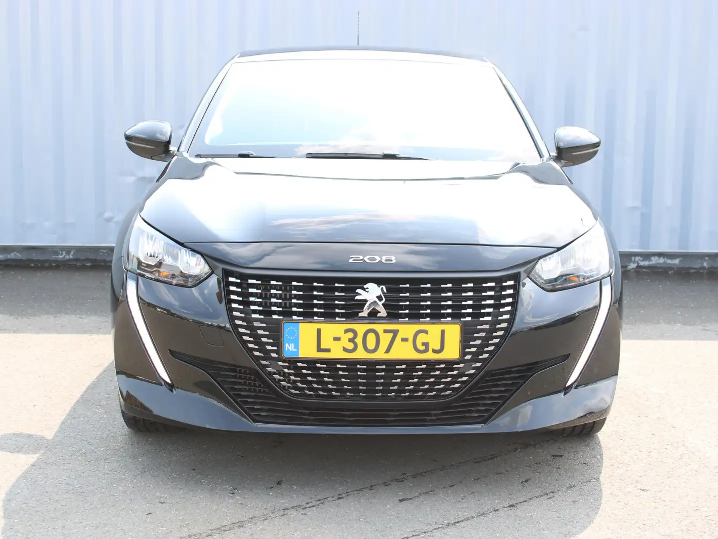 Peugeot 208 1.2 PureTech Allure Pack Navigatie / Camera Zwart - 2