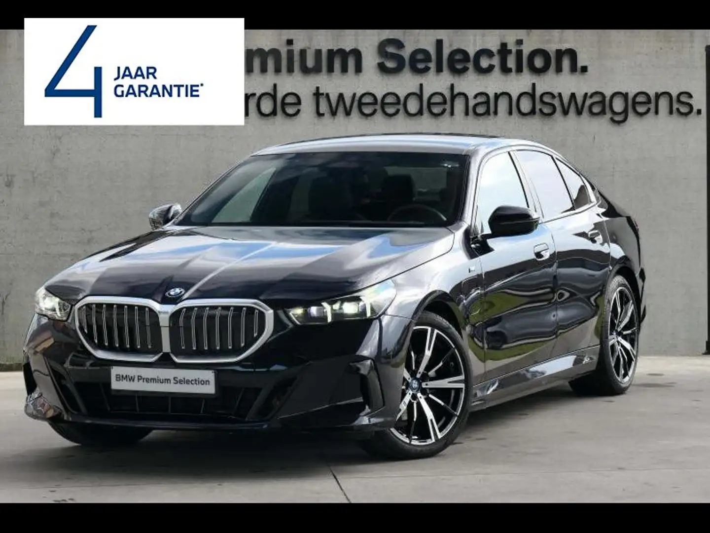 BMW 530 530e Berline M Sport Noir - 1