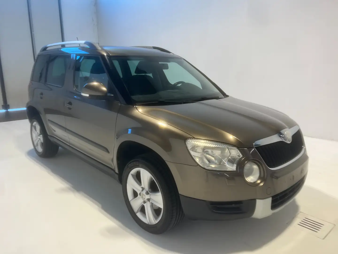 Skoda Yeti Yeti 1.2 tsi Elegance Grigio - 1