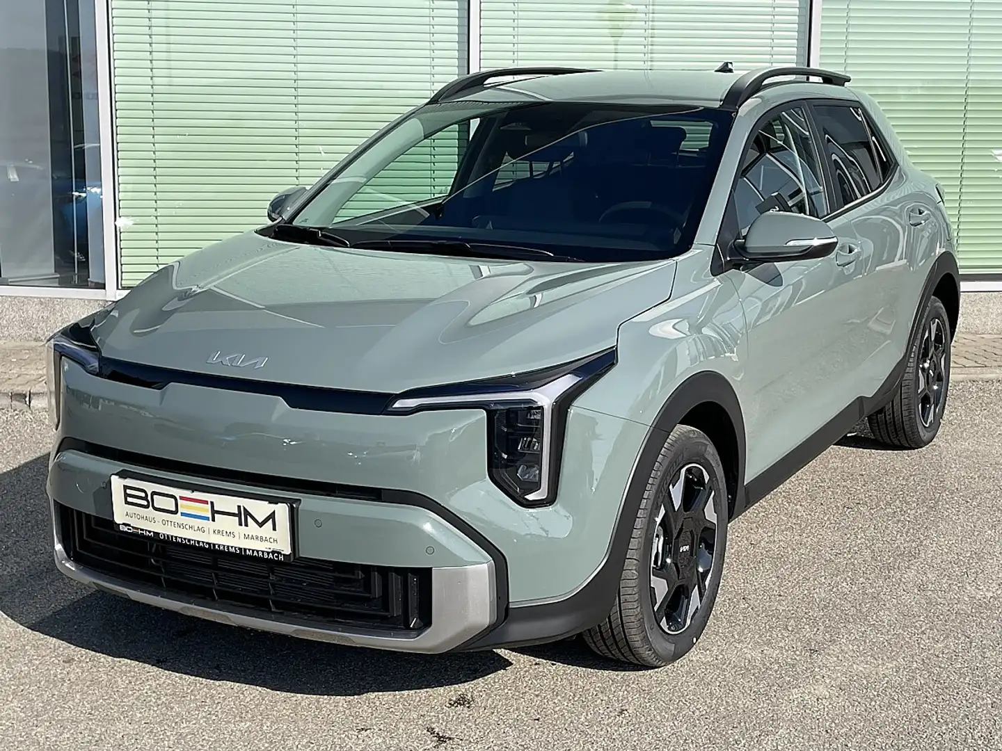 Kia Stonic 1,0 TGDI GPF 48V MHEV Silber DCT7 Grün - 1